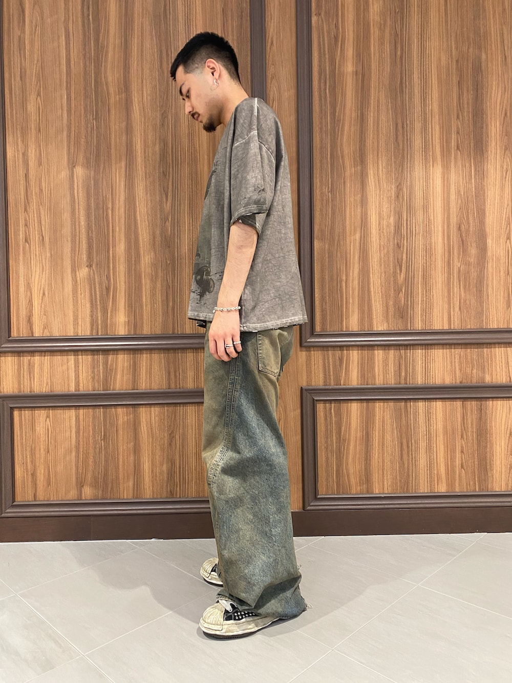 「DANKE SCHONのDankeSchon/ダンケシェーン/BURN SST PRAY（Tシャツ/カットソー、ベージュ系）」を使った、ASAHIさん（メンズ・175cm）の夏コーディネートの2枚目の写真