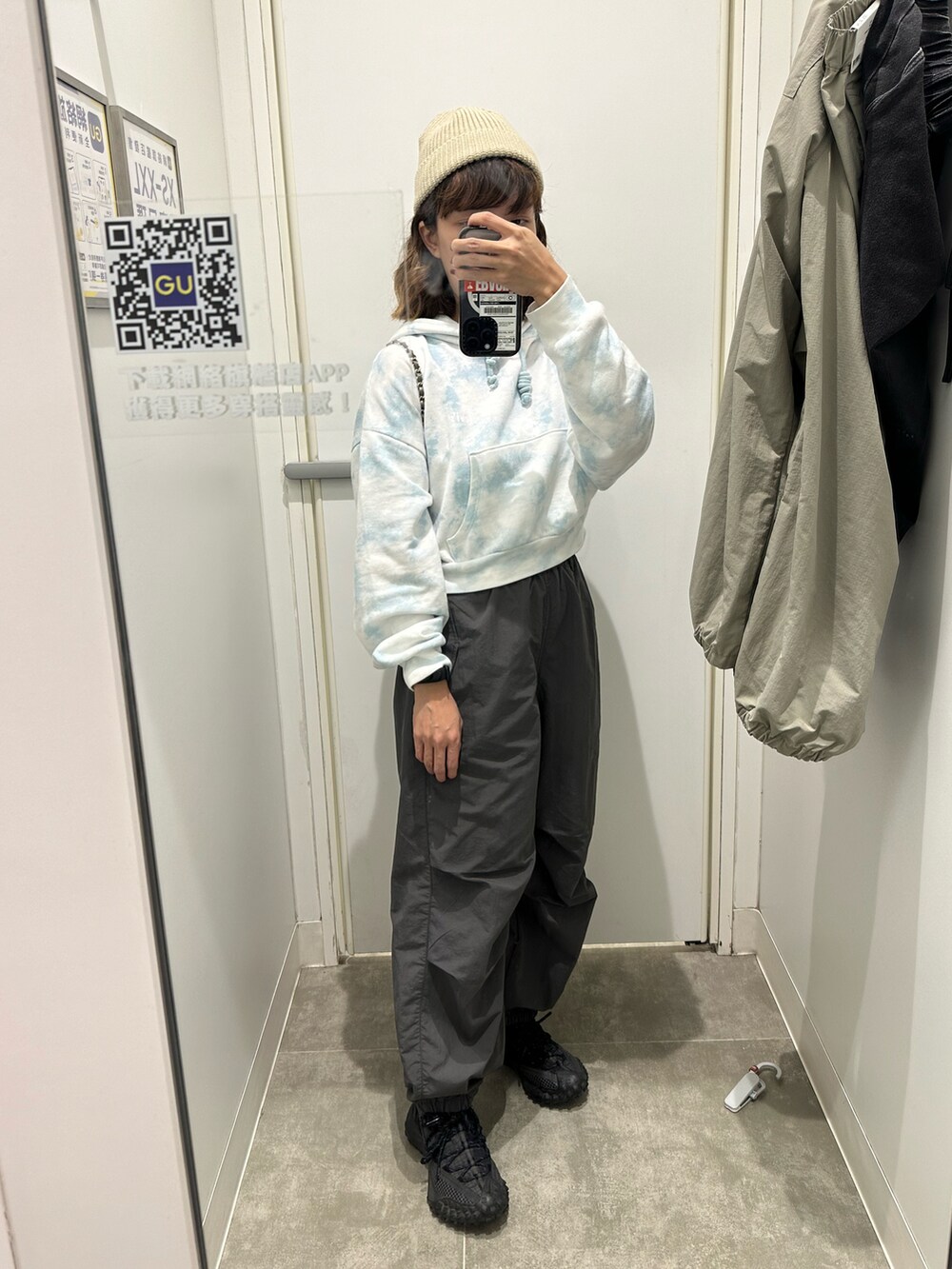 「ANTEPRIMAのアイテム（ショルダーバッグ、シルバー系）」を使った、mini.meさん（レディース・150cm）の冬コーディネートの2枚目の写真