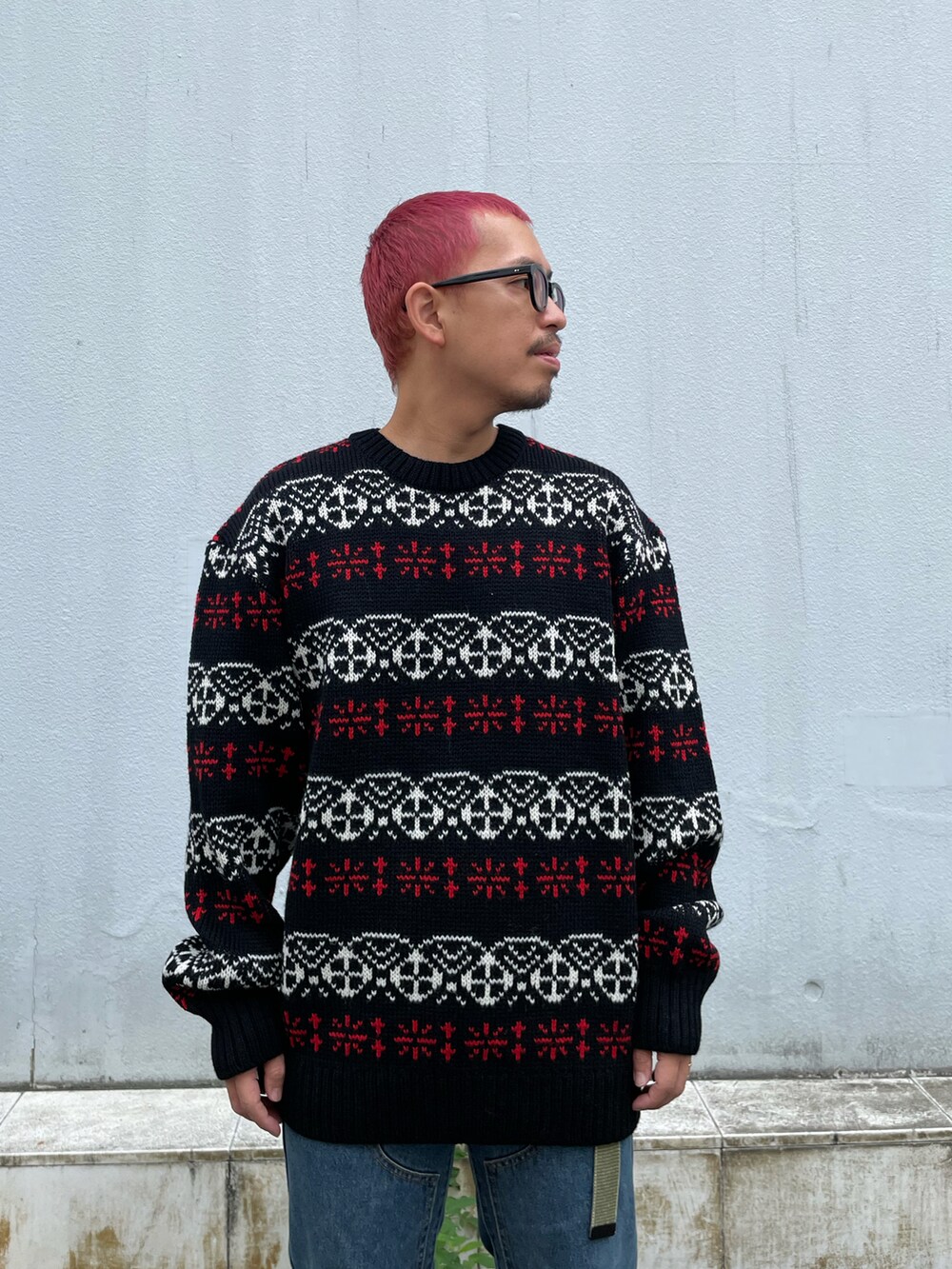 「ニット、総柄、総柄トップス、アウトドアスタイル、秋っぽコーデ更新中、ciaopanic」｜「CIAOPANICの【NEEDLES/ニードルズ】CREW NECK SWEATER（ニット/セーター、ブラック系）」を使った、takayaikedaさん（メンズ・167cm）の秋コーディネートの2枚目の写真