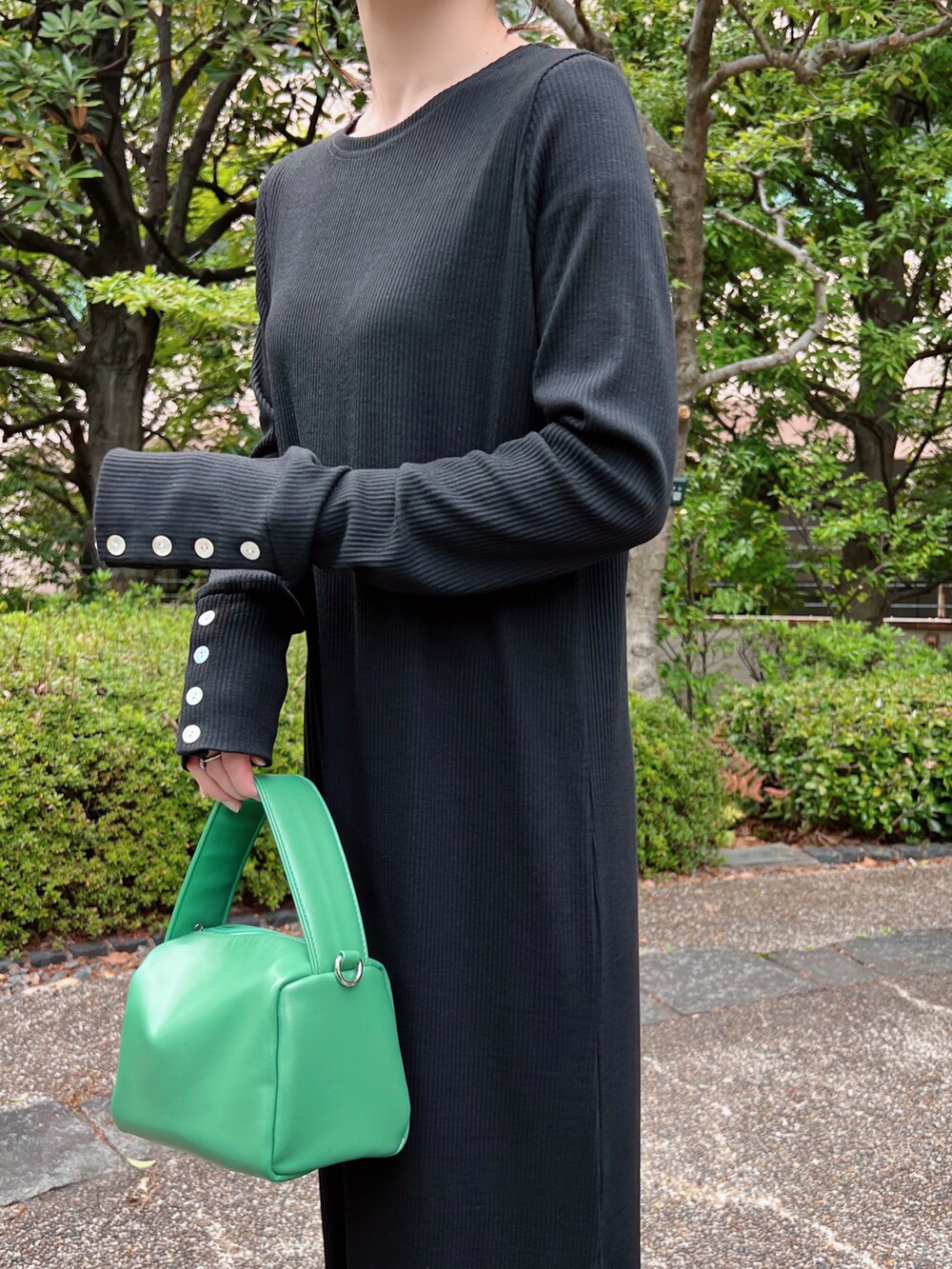 「しまむら、しまむらコーデ、しまパト、チェック、グリーン、マキシ丈ワンピース、ロングワンピース、PICHI、キャップ女子、お米トゥ、プチプラ、春コーデ、アベイル、Avail」｜「しまむらのアイテム（ベスト、グリーン系）」を使った、minmin08_さん（レディース・158cm）の春コーディネートの2枚目の写真