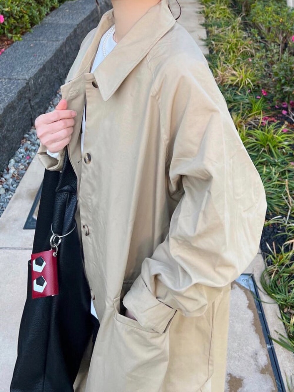 「しまむら、しまむらコーデ、タイトスカート、ティアードスカート、ロングスカート、トレンチコート、春アウター、スウェット、春めき満開コーデ、春コーデ、シンプルスタイル、春カラー、楽チンコーデ、プチプラ」｜「NOAHLのアイテム（ジャケット/アウター、ベージュ系）」を使った、minmin08_さん（レディース・158cm）の春コーディネートの2枚目の写真