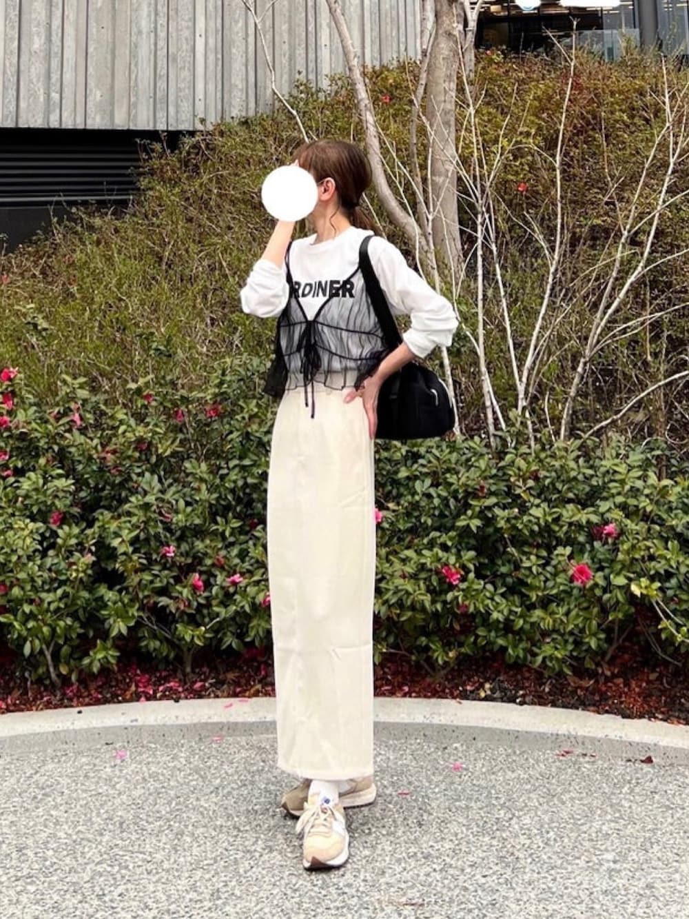 「しまむら、しまむらコーデ、ストライプ、ビスチェ、レイヤードスタイル、タイトスカート、ボストンバッグ、プチプラ、プチプラコーデ」｜「しまむらのアイテム（シャツ/ブラウス、ブルー系）」を使った、minmin08_さん（レディース・158cm）の夏コーディネートの2枚目の写真