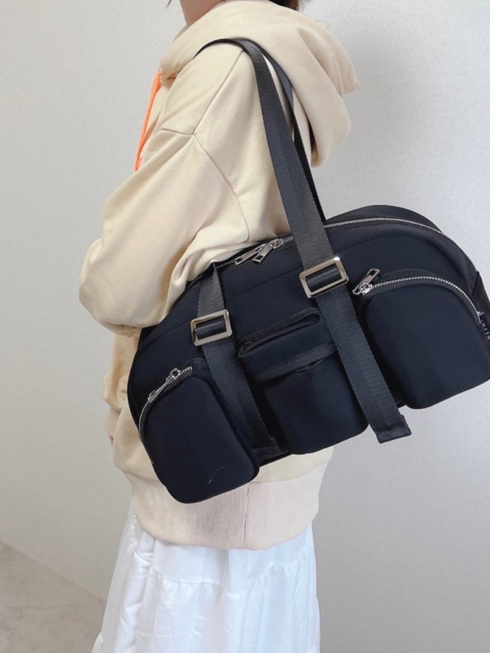 「しまむら、しまむらコーデ、スウェット、パーカー、ティアードスカート、ロングスカート、トレンチコート、ボストンバッグ、春めき満開コーデ、春コーデ、シンプルスタイル、春カラー、楽チンコーデ、プチプラ」｜「しまむらのアイテム（スウェット、ベージュ系）」を使った、minmin08_さん（レディース・158cm）の春コーディネートの2枚目の写真