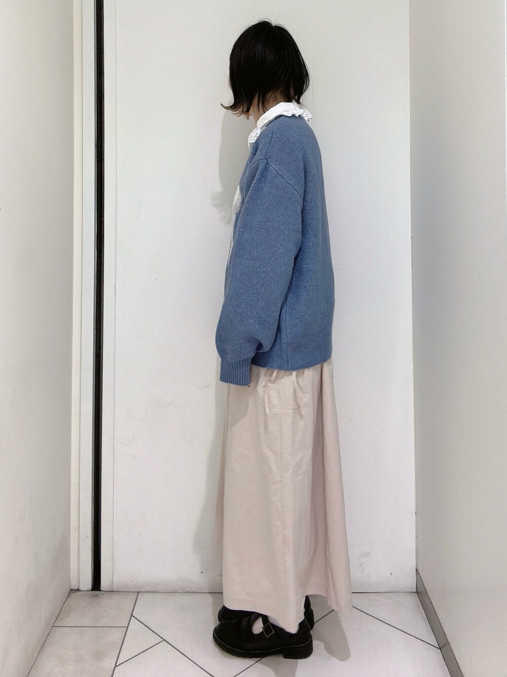 「秋冬コーデ、エヘカソポ、スウェードスカート」｜「ehka sopoのTストラップシューズ（その他シューズ、ブラック系）」を使った、sakura✿さん（レディース・158cm）の冬コーディネートの3枚目の写真