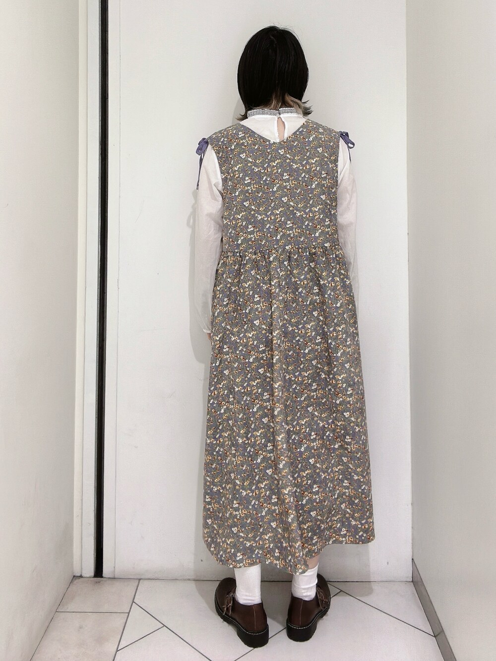 「エヘカソポ、ehka sopo、花柄ワンピース、レトロ」｜「ehka sopoのダブルTストラップシューズ（その他シューズ、ブラウン系）」を使った、sakura✿さん（レディース・158cm）の冬コーディネートの3枚目の写真