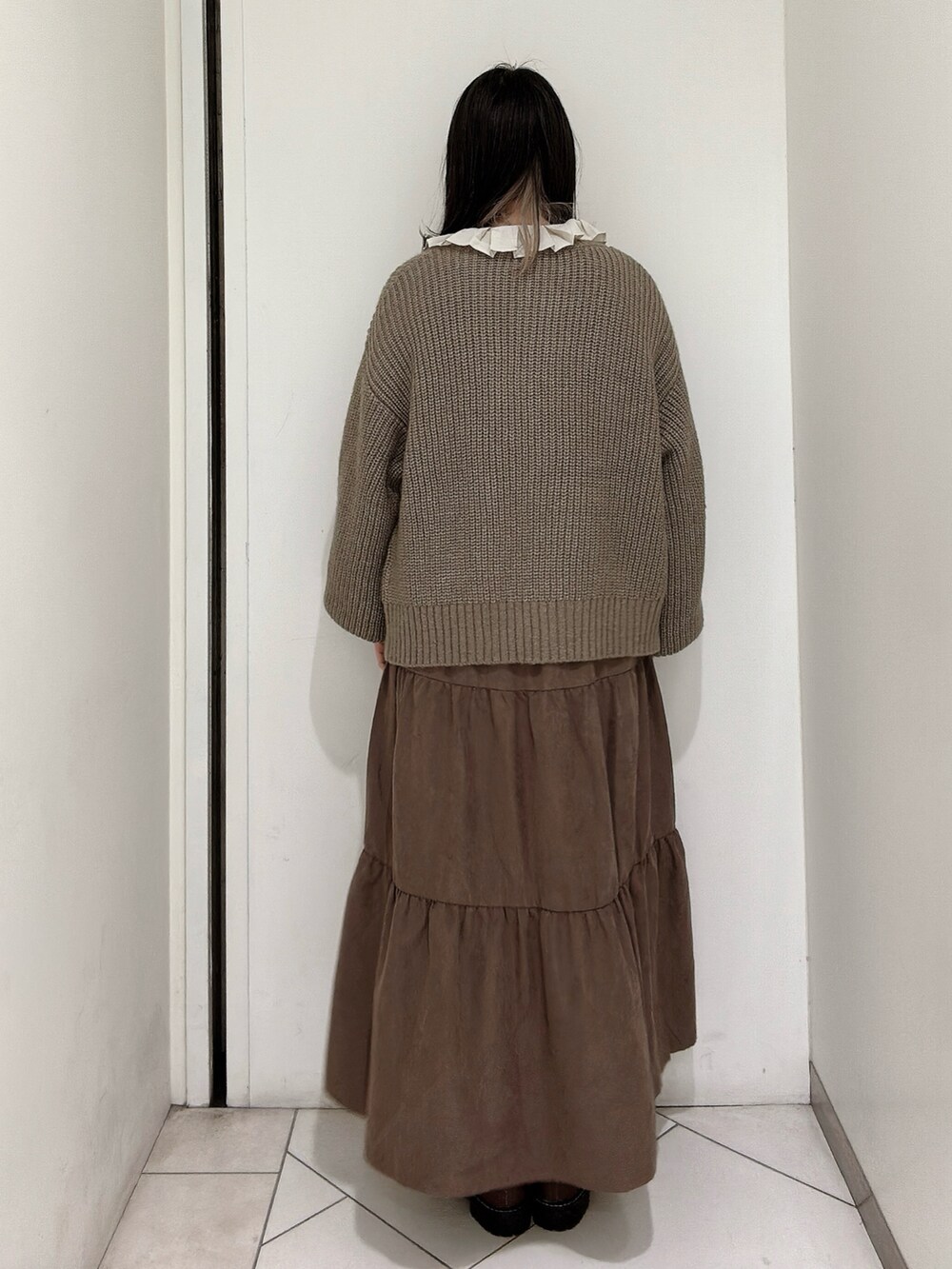 「エヘカソポ、ehka sopo、ガーリー、ガーリーコーデ、レトロ、レトロガーリー、秋服コーデ、ティアードスカート、ボタン、秋コーデ、重ね着ベストシーズン、重ね着、襟付きトップス」｜「ehka sopoのダブルTストラップシューズ（その他シューズ、ブラウン系）」を使った、sakura✿さん（レディース・158cm）の秋コーディネートの3枚目の写真