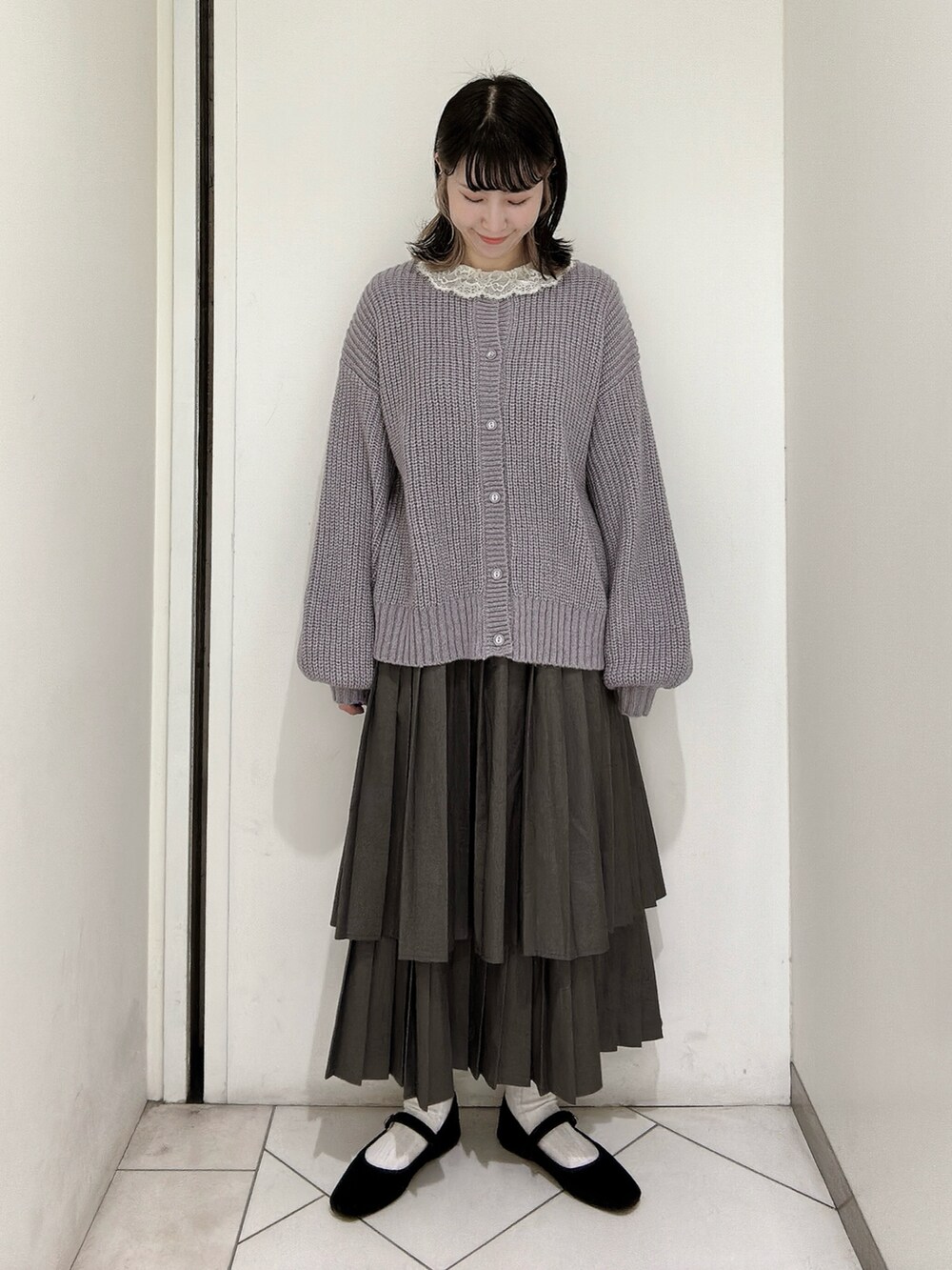 「ラベンダー、ehka sopo、エヘカソポ、レトロ、ガーリー」｜「ehka sopoのベロアパイピングシューズ（その他シューズ、ブラック系）」を使った、sakura✿さん（レディース・158cm）の秋コーディネートの3枚目の写真