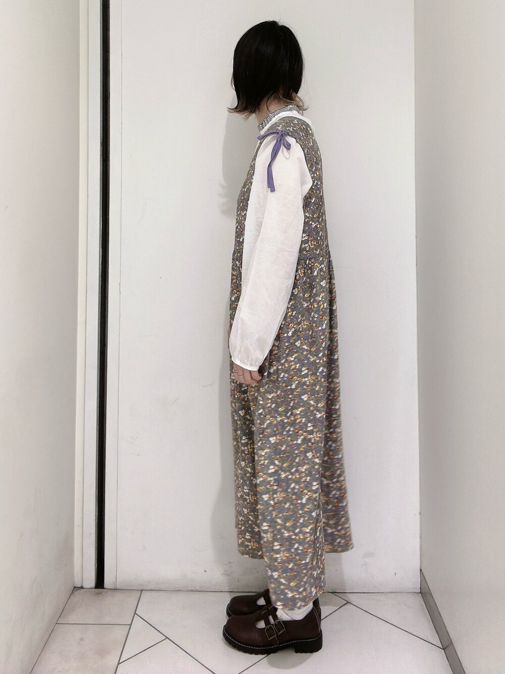 「エヘカソポ、ehka sopo、花柄ワンピース、レトロ」｜「ehka sopoのダブルTストラップシューズ（その他シューズ、ブラウン系）」を使った、sakura✿さん（レディース・158cm）の冬コーディネートの2枚目の写真