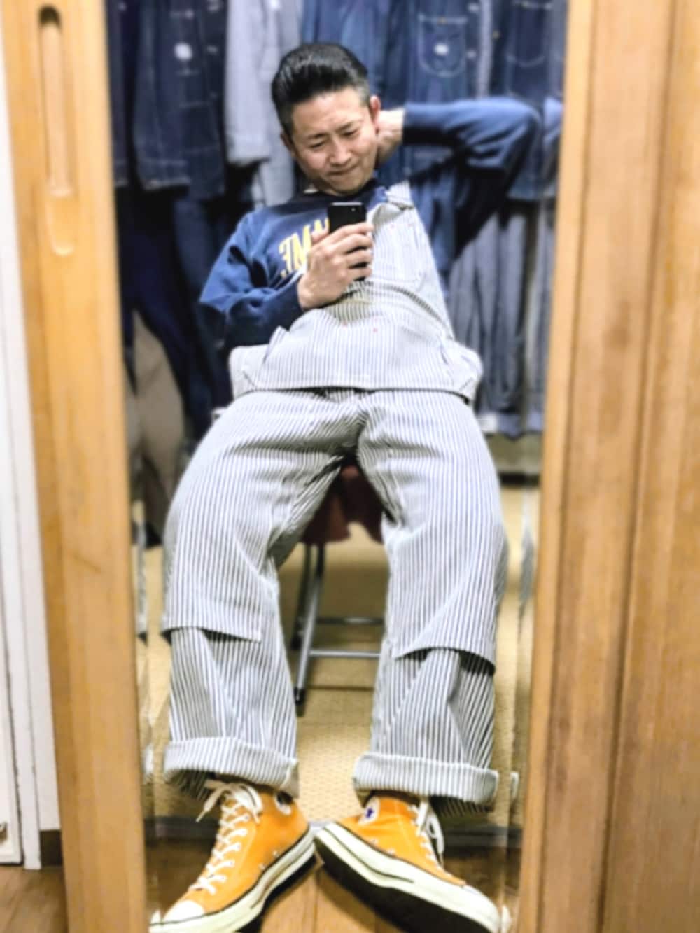 「片手スマホ自撮り研究会🤳✨、我が道をゆく隊、アメカジ、ヴィンテージ、カバーオール、オーバーオール、ストライプ、スウェット、好きな服を好きなように着る🐷💕、双極性障害、北千住マルイ、メルカリ★期間限定SALE★ただ今開催中🐷👍、肉体改造中🐷💦、とりあえず,今日もニヤニヤ😏」|「🔸メルカリ出品中のワークジャケット✨の🔸ユーロVTG、USAストア、デザイナーetc(カバーオール、その他)」を使った、おたっし🐷さん(メンズ・174cm)の秋コーディネートの3枚目の写真