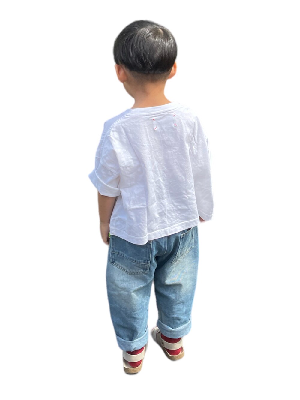 「秋服まるっと大公開、カジュアルコーデ、秋コーデ、休日スタイル、3歳、キッズファッション、男の子、デニムフェス2023、デニム」｜「michiricoのアイテム（Tシャツ/カットソー、ホワイト系）」を使った、KIITOさん（キッズ・90cm）の秋コーディネートの2枚目の写真