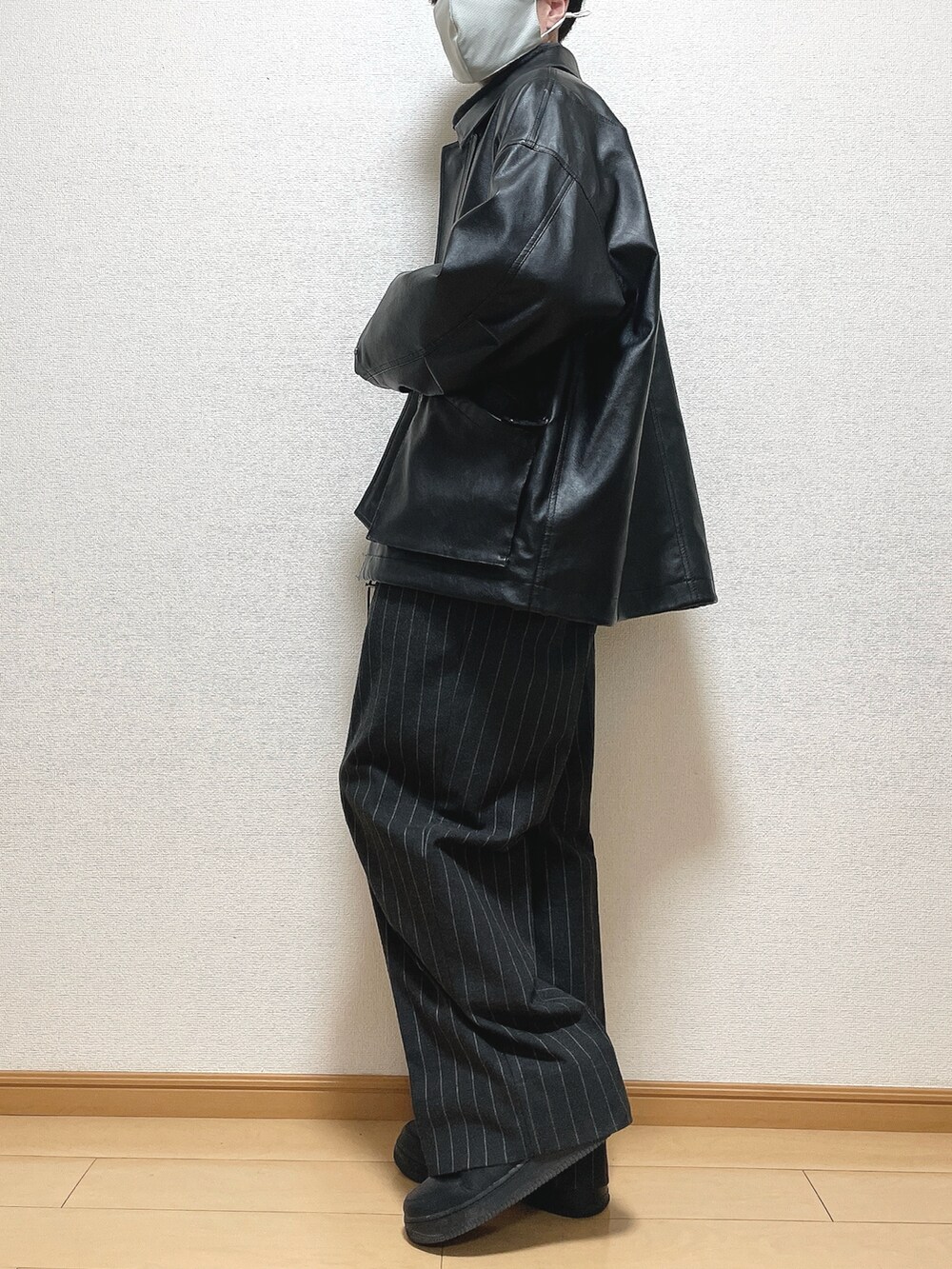 ゆうさんの「FAUX LEATHER MILITARY BLOUSON（WYM LIDNM）」を使ったコーディネートの3枚目の写真