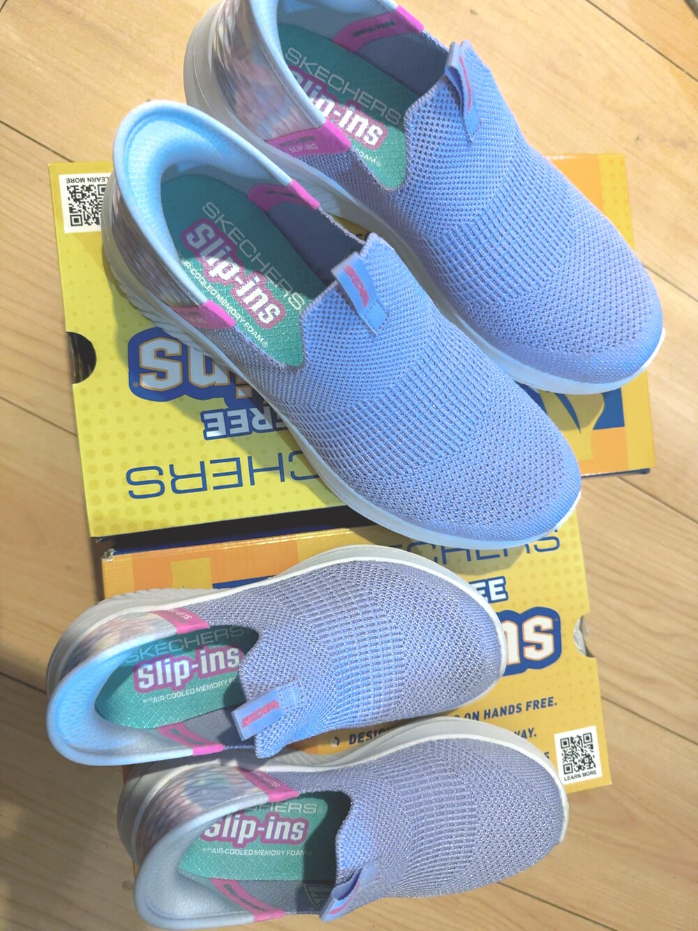 「親子でおそろい、スケッチャーズ、おしゃれさんと繋がりたい」｜「SKECHERSのSKECHERS スケッチャーズ SLIP-INS スリップインズ ULTRA FLEX 3.0-COLORY WILD 軽量 キッズスニーカー(ウルトラフレックス3.0) 303801L（スニーカー、パープル系）」を使った、hirumamaさん（キッズ・110cm）の春コーディネートの2枚目の写真