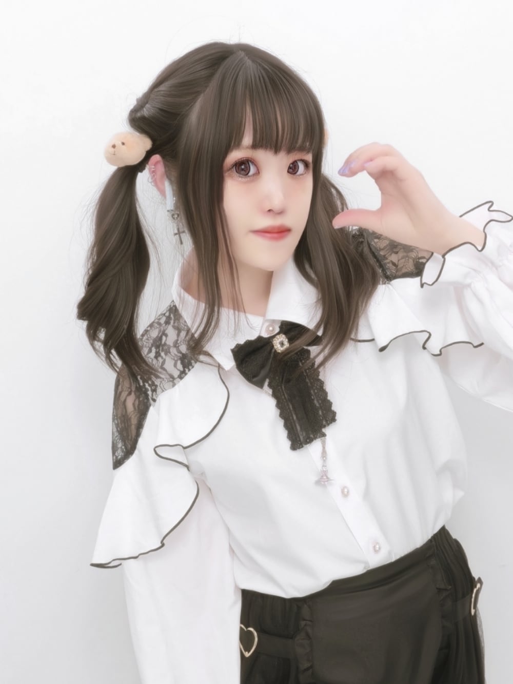 「プチプラ、量産型、地雷系ファッション、地雷系、オタク、推し活、ルーズソックス」｜「Availのアイテム（スカート、ブラック系）」を使った、ねむりさん（レディース・156cm）の秋コーディネートの2枚目の写真