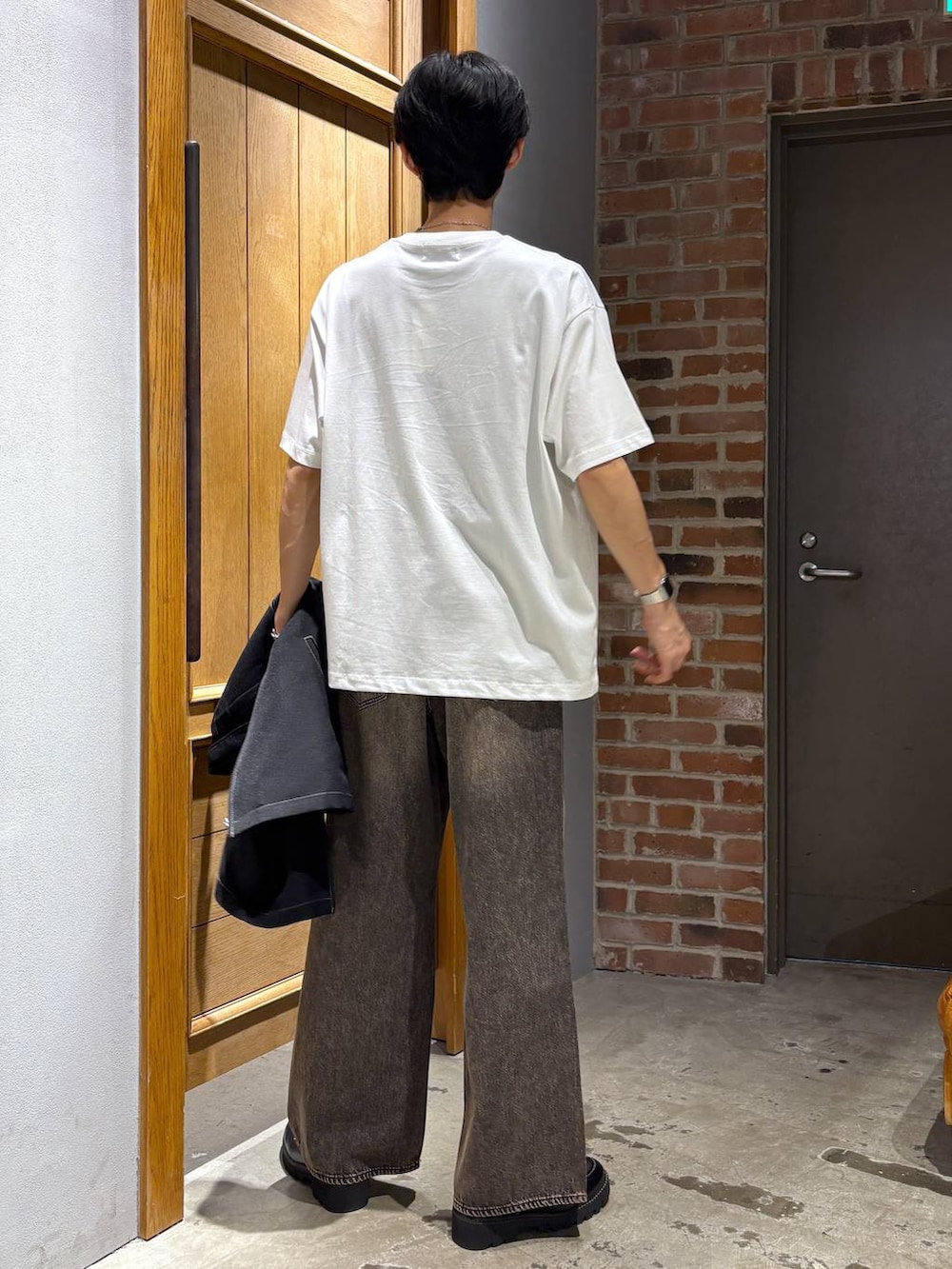「高身長、高見え、女子ウケ、デニムパンツ、フレアパンツ」｜「RAGEBLUEのステンレスアソートチェーンネックレス（ネックレス、その他）」を使った、りょーやさん（メンズ・180cm）の夏コーディネートの7枚目の写真