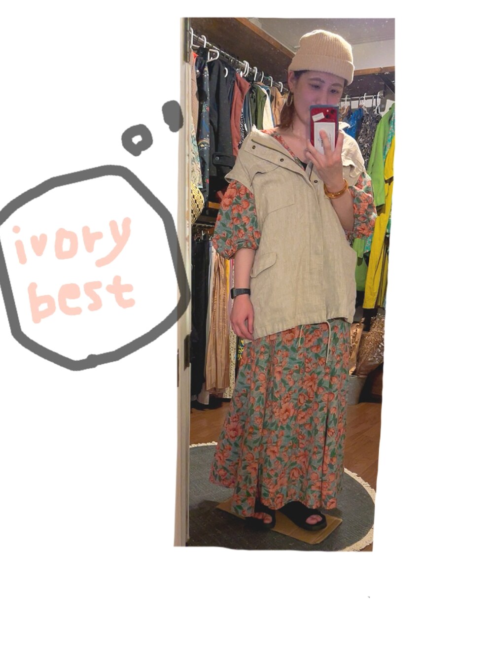 「花柄ワンピース、ベスト×ワンピース、看護師」｜「179/WGのフィッシングベスト（ベスト、ブラック系）」を使った、こがさん（レディース・152cm）の夏コーディネートの3枚目の写真