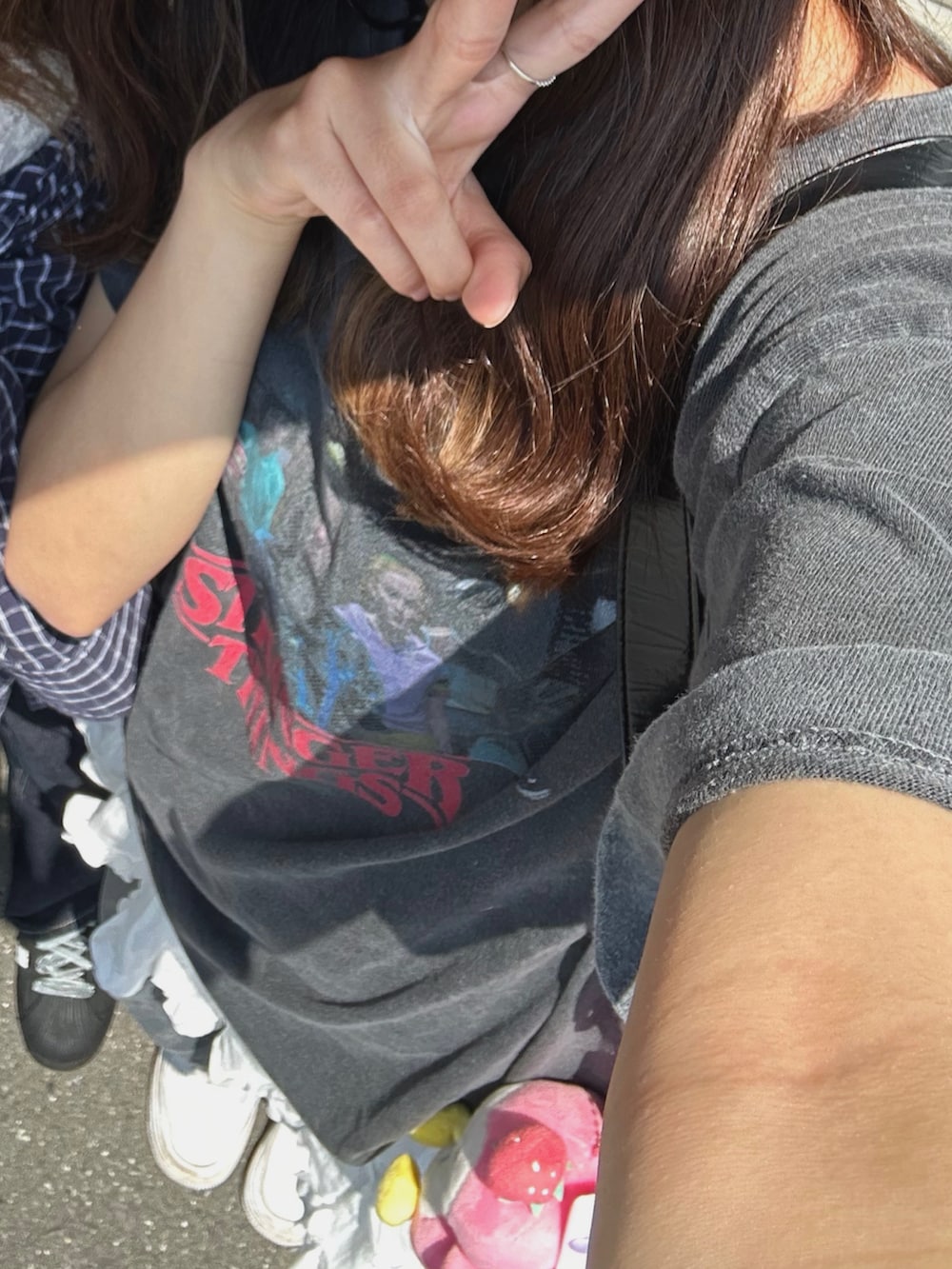 「FREAK'S STOREのアイテム（Tシャツ/カットソー、グレー系）」を使った、uiさん（レディース・161cm）の夏コーディネートの2枚目の写真