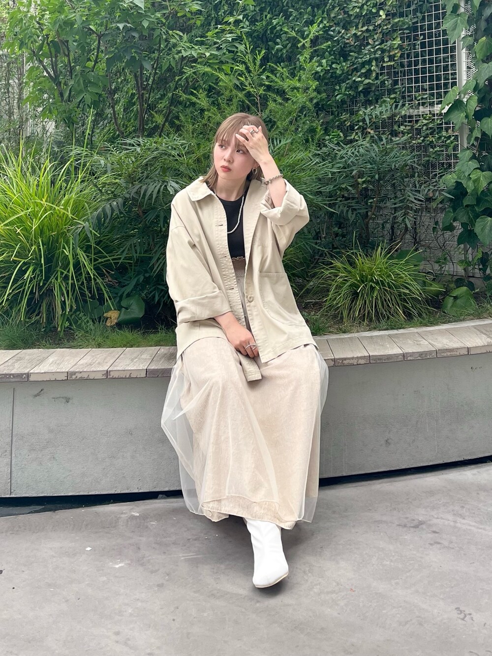 「KBF、kbf_ootd、淡色コーデ、秋服準備はじめました、ワンピース、ロングスカート、きれいめカジュアル、秋冬コーデ、低身長、低身長コーデ、カバーオール、ジャケット、ブーツ、チュール、WEARyouthコーデ」｜「KBFのWIDEシルエットカバーオール（カバーオール、ベージュ系）」を使った、serikaさん（レディース・153cm）の夏コーディネートの3枚目の写真