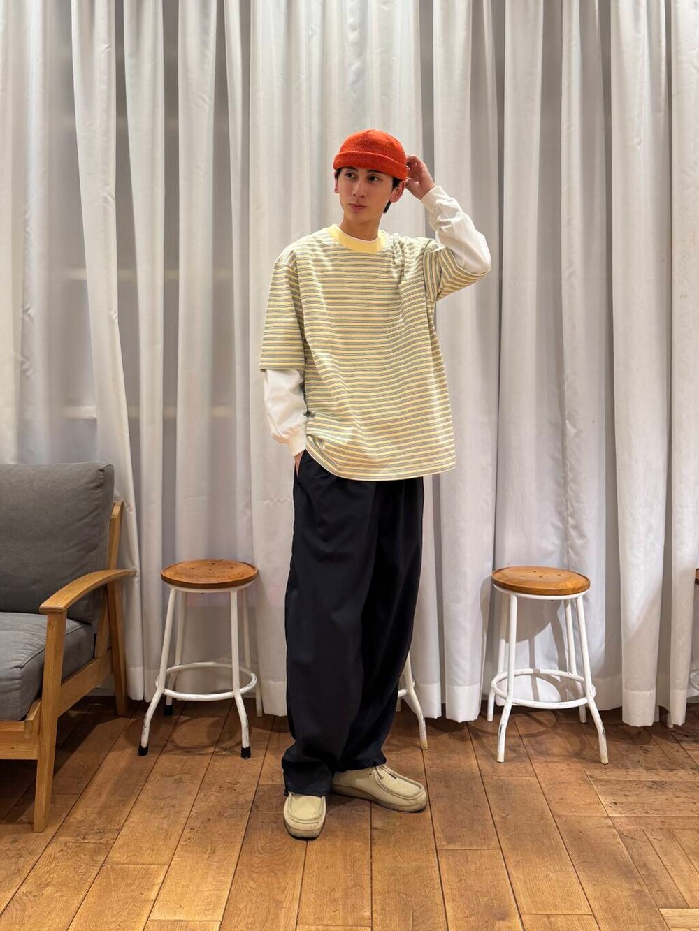 「カジュアル、urbanresearchdoors、ビーニー、アーバンリサーチドアーズ、newarrival、doors、stillbyhand、llbean、春カラーコーデ、暮らしを楽しむ」｜「URBAN RESEARCH DOORSのSSロールワッチ（ニットキャップ/ビーニー、オレンジ系）」を使った、Imuさん（メンズ・177cm）の春コーディネートの2枚目の写真