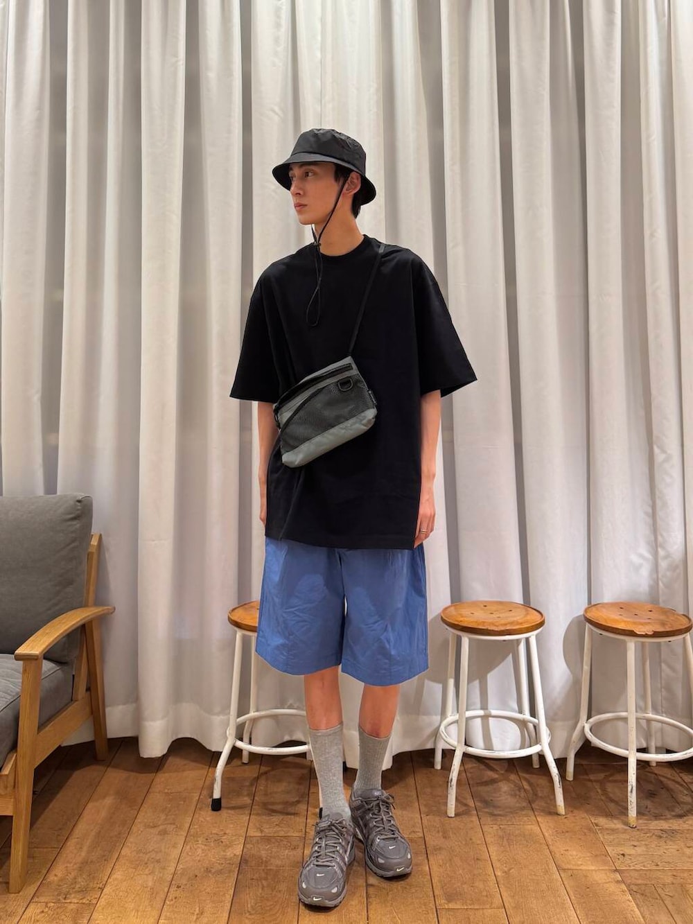 「urbanresearchdoors、Patagonia、NIKE、スニーカーコーデ、アーバンリサーチドアーズ、newarrival、doors、EKAL、hanes、snowpeak、最旬スニーカーコーデ、初夏のお出掛けコーデ、暮らしを楽しむ」｜「EKALの『撥水/UVカット/UR TECH』ナイロンタッサーショーツ（その他パンツ、ブルー系）」を使った、Imuさん（メンズ・177cm）の春コーディネートの9枚目の写真