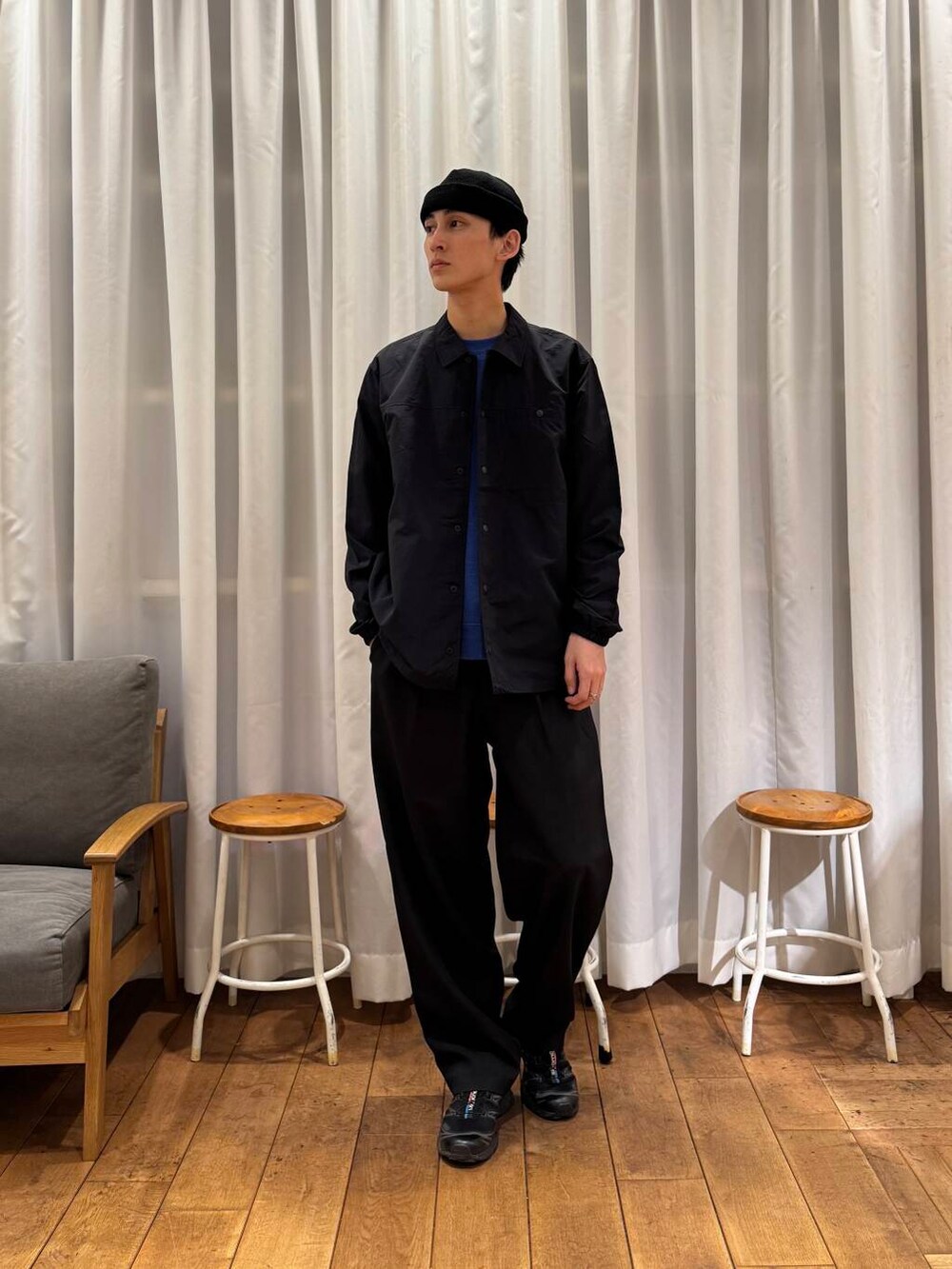 「urbanresearchdoors、ビーニー、アーバンリサーチドアーズ、春アウター、newarrival、doors、stillbyhand、salomon、snowpeak、marmot、暮らしを楽しむ、春のジャケットスタイル」｜「URBAN RESEARCH DOORSのSSロールワッチ（ニットキャップ/ビーニー、ブラック系）」を使った、Imuさん（メンズ・177cm）の春コーディネートの3枚目の写真