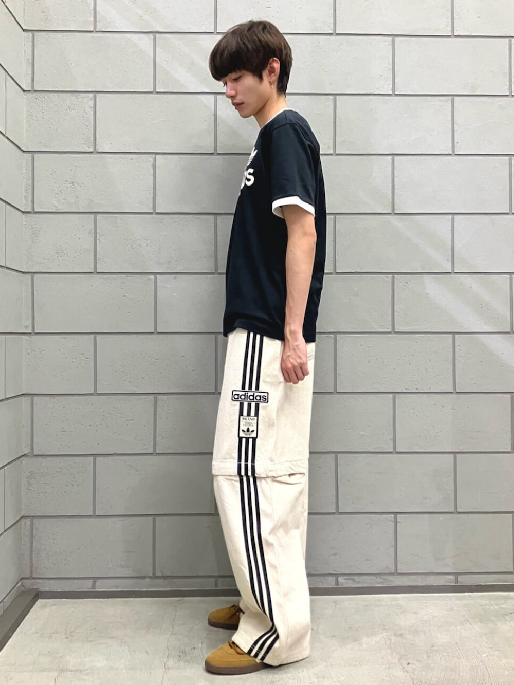 adidas 2-in-1 デニムパンツ ショーツにも切り替え可能な adidas 2-In-1 バギーデニムが発売予定