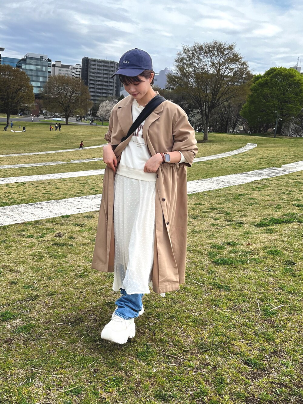「パステル映える春、休日スタイル、おでかけコーデ、低身長コーデ、春服みてみて、カジュアルコーデ、お花見、カジュアル、スニーカー、イエベ秋」｜「Latticeのカラーロゴキャップ（キャップ、ブルー系）」を使った、hichanさん（レディース・155cm）の春コーディネートの2枚目の写真