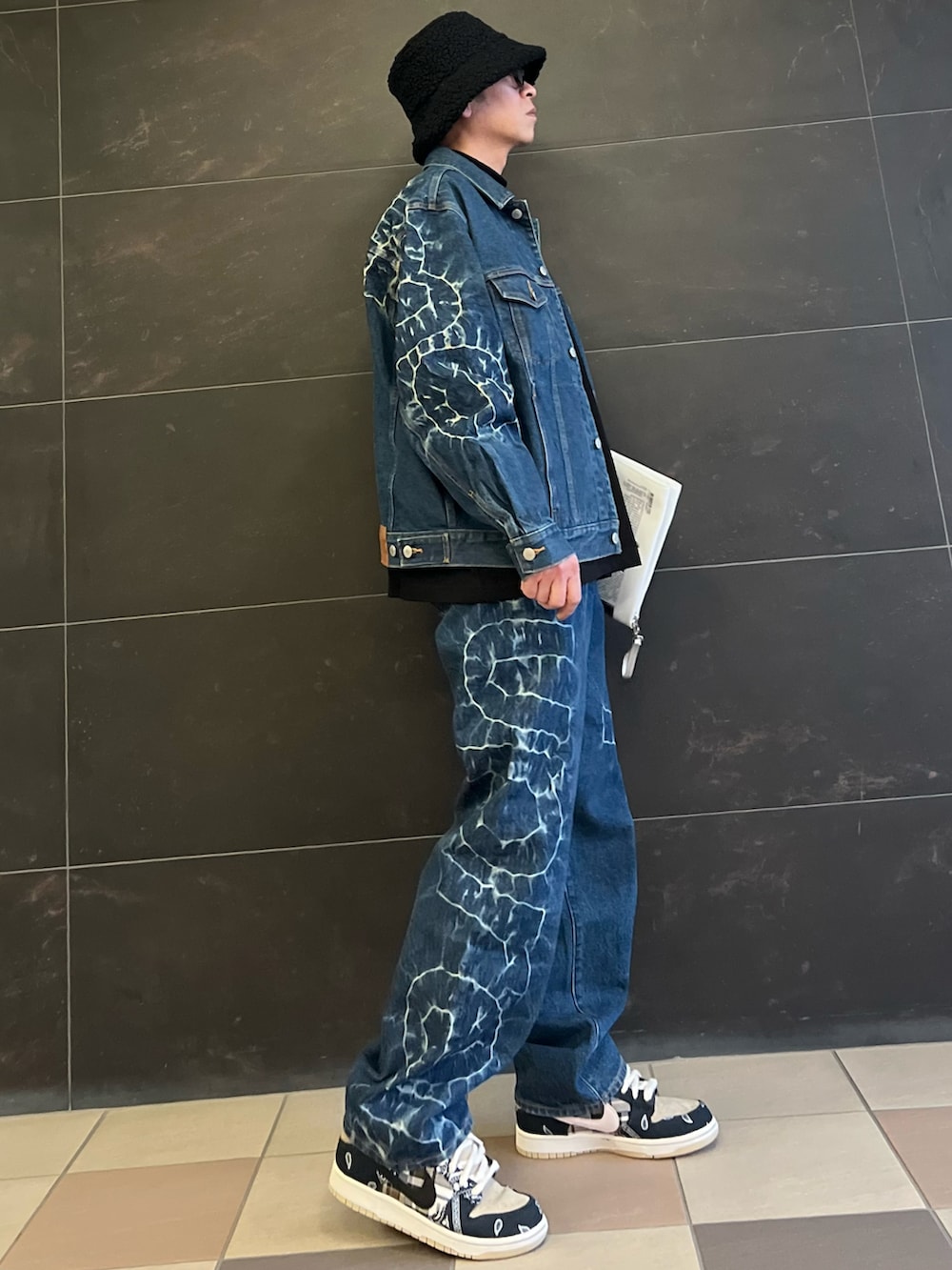 harutoexplorer｜Supreme のデニムパンツを使ったコーディネート - WEAR