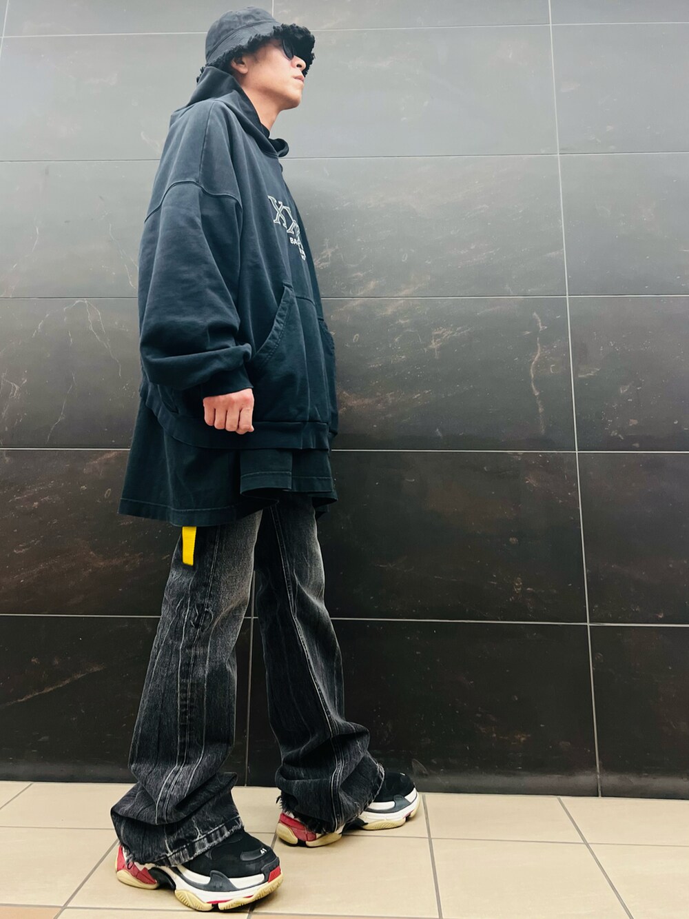 harutoexplorer｜BALENCIAGAのパーカーを使ったコーディネート