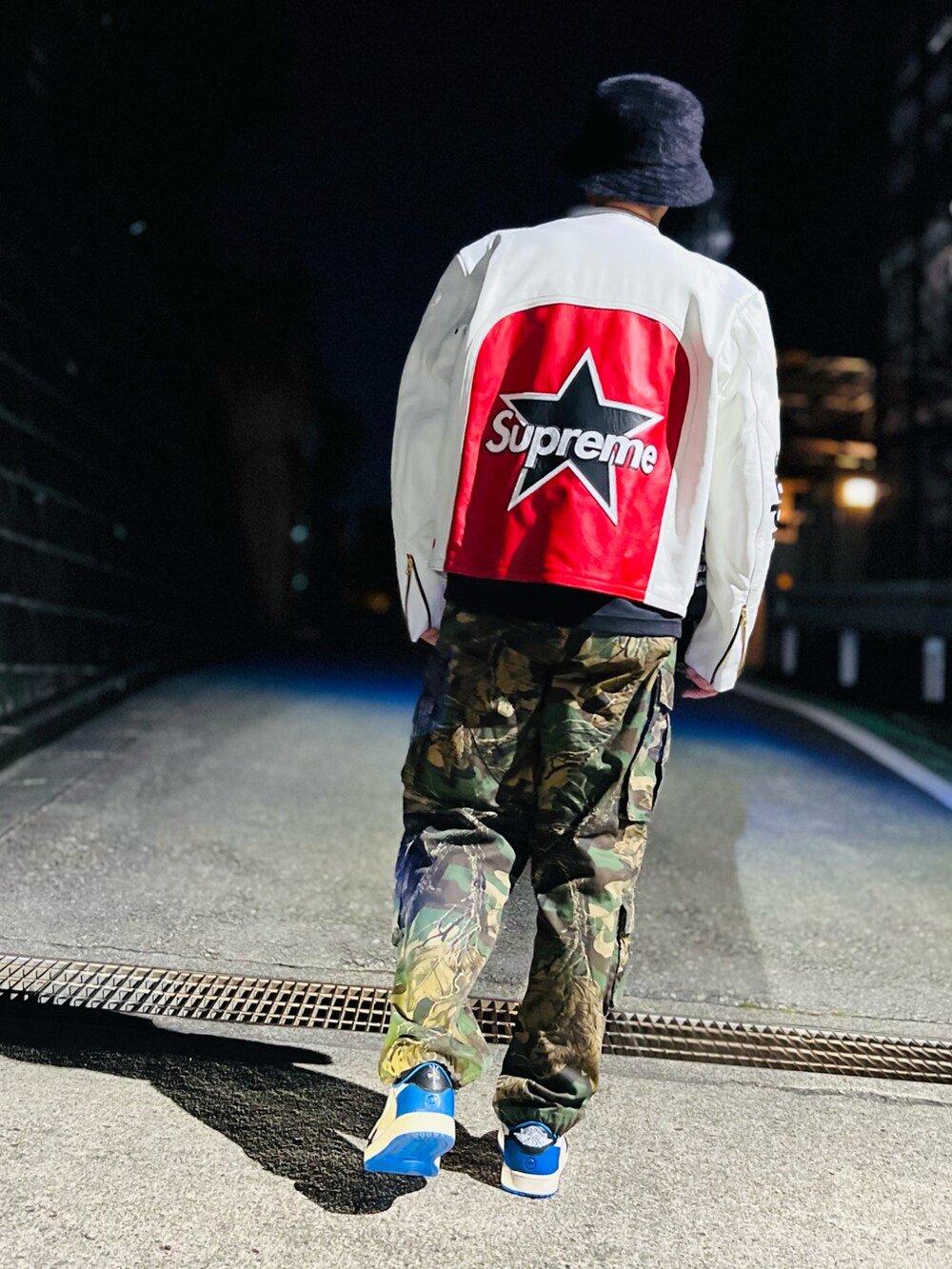 harutoexplorerさんの（Supreme ）を使ったコーディネートの3枚目の写真