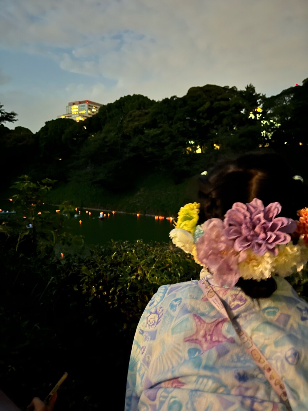 ブルー系の浴衣を着用したキッズの夏コーディネートの4枚目の写真