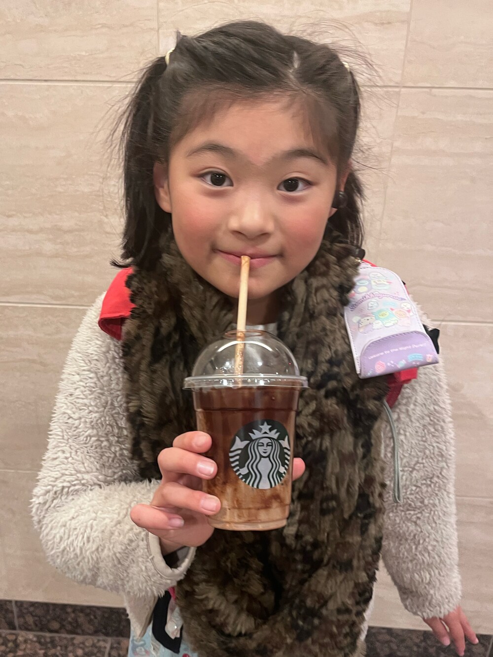 「冬を彩る色いろコーデ、スタバ、スタバ　Opera、塾、秋冬コーデ、ボアジャケット、スヌード、Mezzo Piano、UGGムートン、小学生」｜「ママののアイテム（その他小物、その他）」を使った、springbluespringさん（キッズ・143cm）の冬コーディネートの2枚目の写真