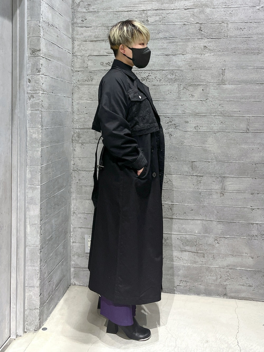 「秋服コーデ、ブーツ、お洒落さんとつながりたい、カラーコーデ、ハイウエスト、パープル×黒、パープルパンツ」｜「HAREのアイテム（ブーツ、ブラック系）」を使った、nao0000000009さん（レディース・165cm）の秋コーディネートの3枚目の写真