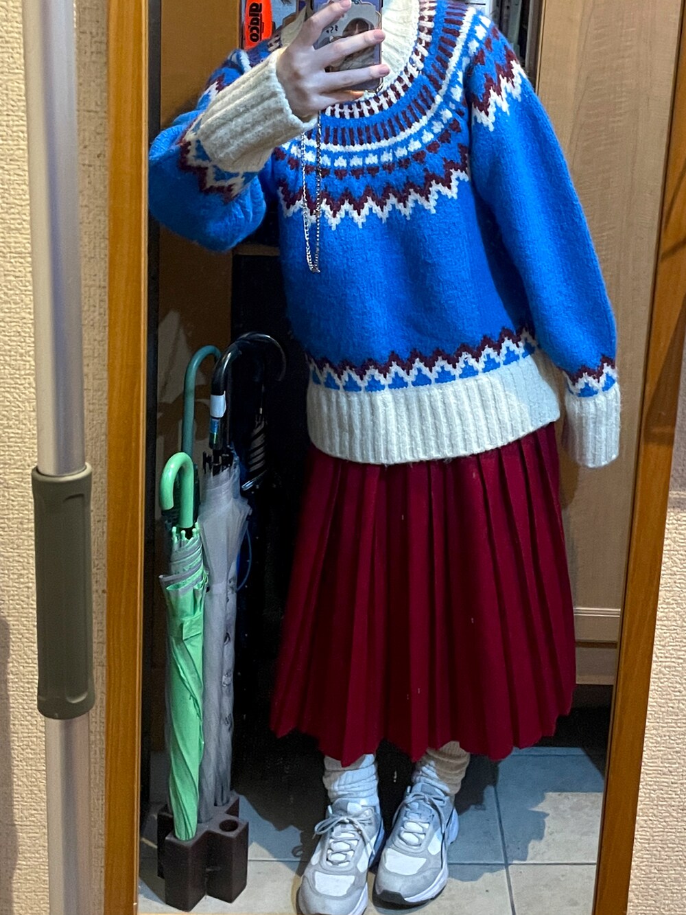 「今日のコーデ、ニット」｜「LOWRYS FARMのノルディックニットプルオーバーＬＳ　970698（ニット/セーター、ブルー系）」を使った、ゆずさん（レディース・161cm）の秋コーディネートの2枚目の写真