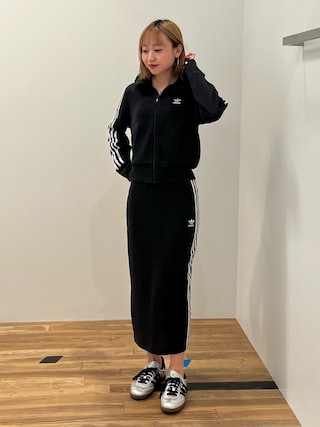 YR(アディダス オリジナルスショップ ダイバーシティ東京 プラザ