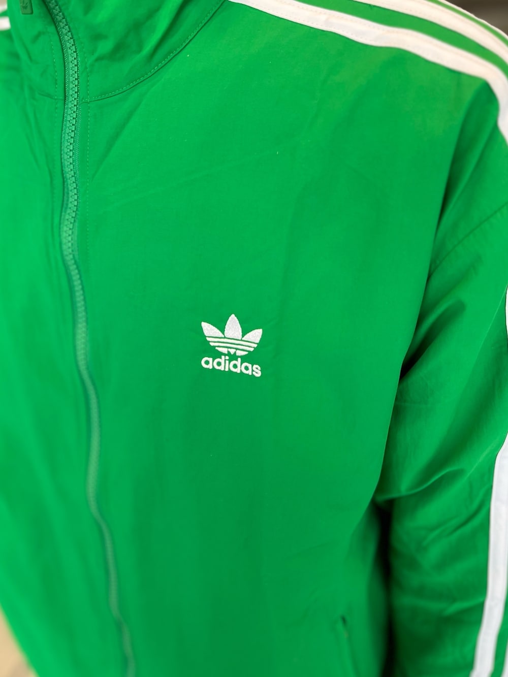 adidas ナイロンジャケット グリーン adidas ナイロンジャケット トラックトップ / ジャージ