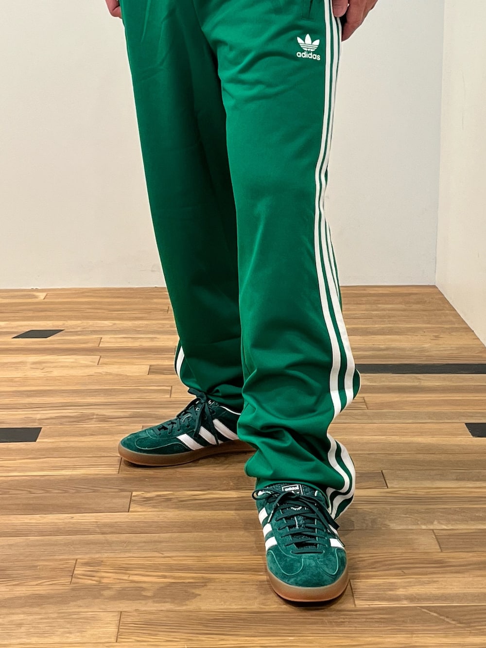 OK(アディダス オリジナルスショップ ダイバーシティ東京 プラザ