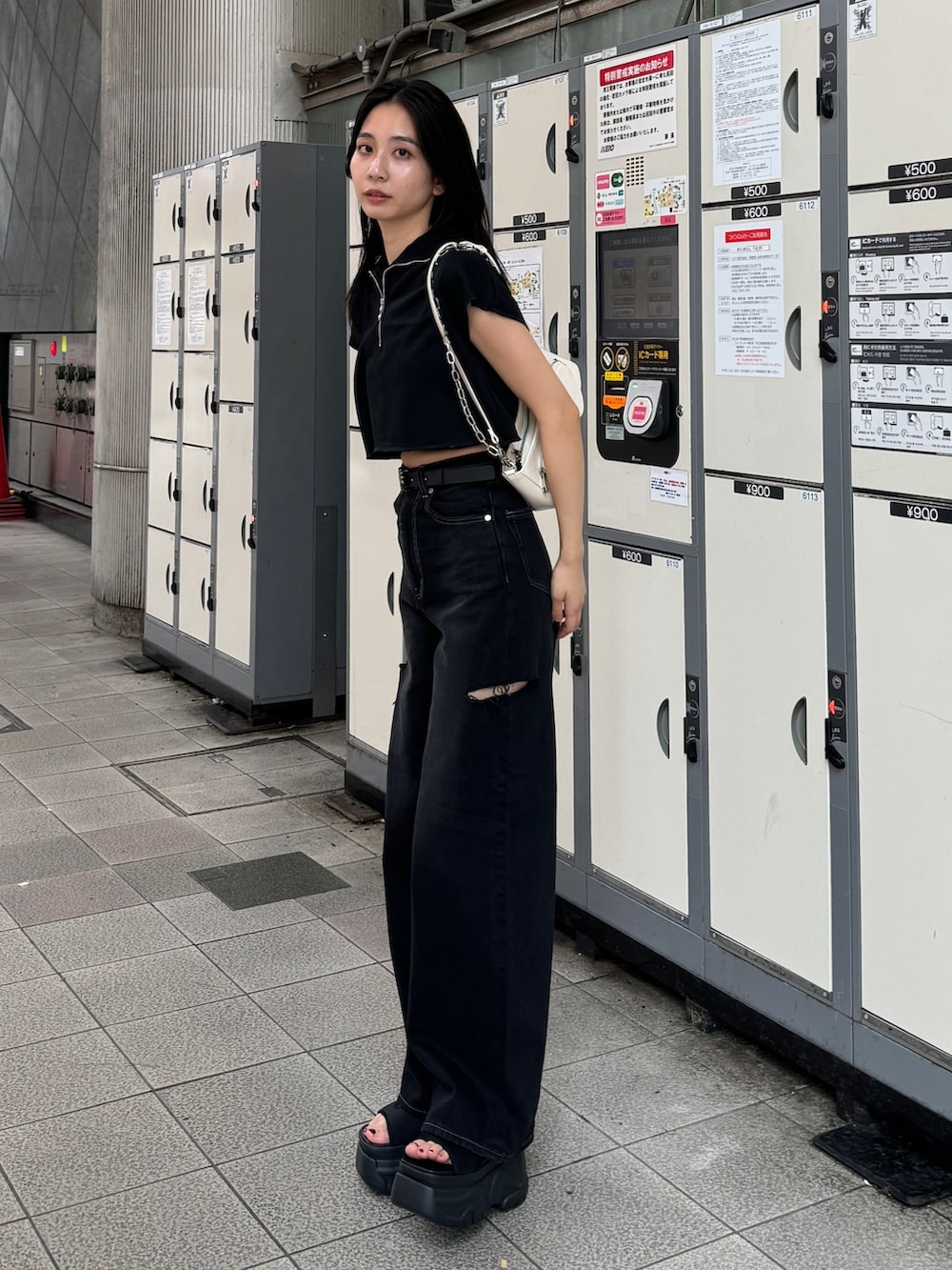 内藤和香(EMODA)｜EMODAのデニムパンツを使ったコーディネート - WEAR