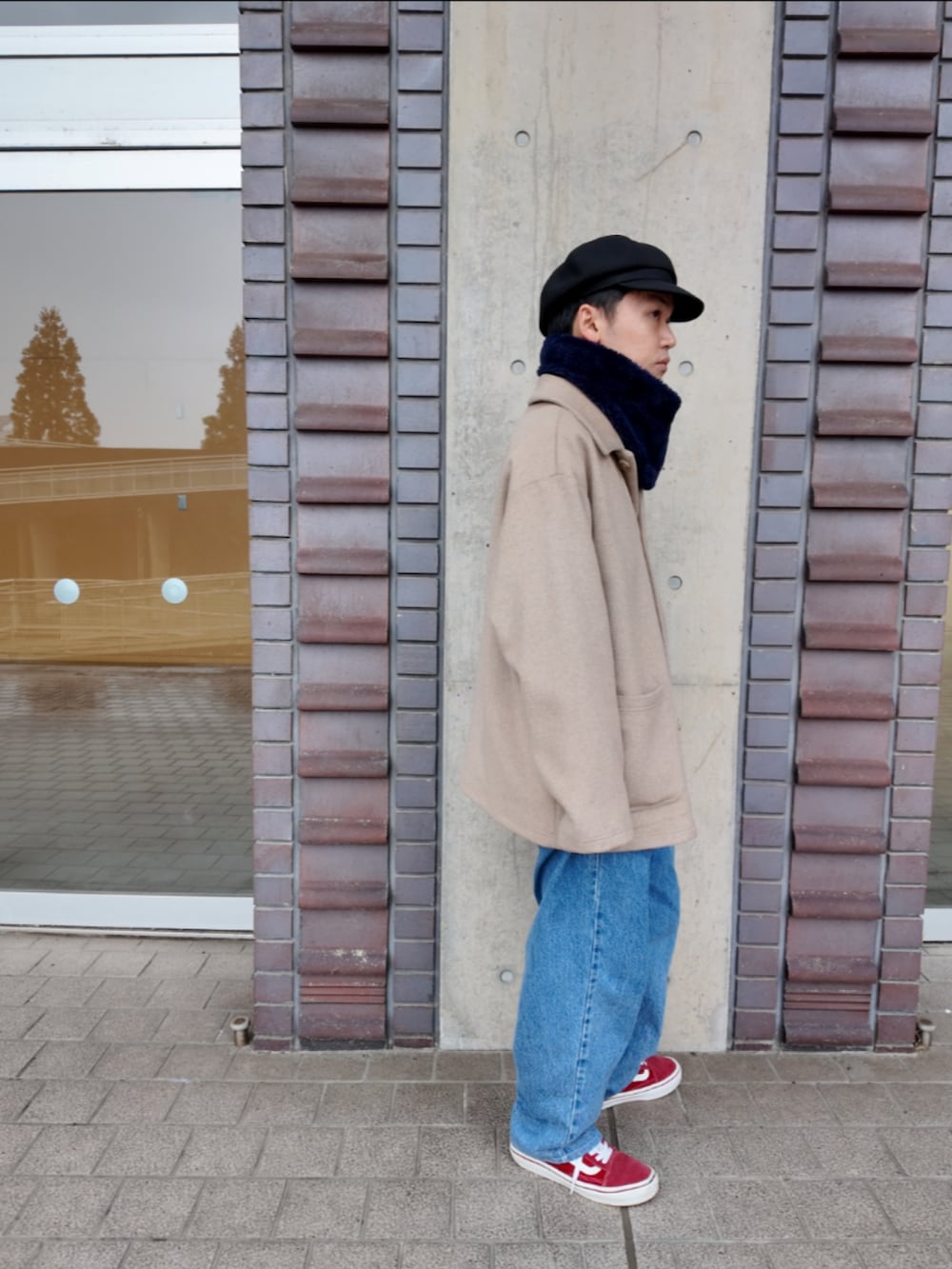 「メンズファッション、今日のコーデ、大人カジュアル、冬コーデ、ネックウォーマー、oldskool、シルバータブ、よいお年を、キャスケット、タスマニアラムウール」｜「SILVER TABの2010s LEVI'S SILVERTAB LOOSE シルバータブ ルーズフィット （デニムパンツ、ブルー系）」を使った、九条∞(くじょうえいと)さん（メンズ・168cm）の冬コーディネートの4枚目の写真