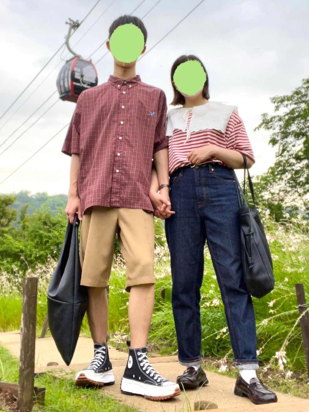 「デニムっていいよね、夏コーデ、スニーカーコーデ、ランスターハイク、WHO’S WHO gallery、チェックシャツ、レザートート、厚底シューズ、つけ襟、赤ボーダー、ローファー、ハーフパンツ」|「WHO'S WHO galleryの【BLESS YOU/ブレスユー】バタフライチェックシャツ(シャツ/ブラウス、レッド系)」を使った、ぺいこさん(メンズ・174cm)の夏コーディネートの2枚目の写真