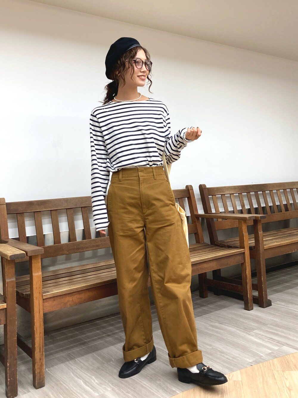 「秋服準備はじめました、トートバッグ、ボーダー、大人カジュアル、ハイウエスト、ベレー帽、休日スタイル、プチプラ、UNIQLO、ローファー、nical、Polo Ralph Lauren、ポロベアー、秋コーデ、LOWRYS FARM」｜「UNIQLOのアイテム（パンツ、その他）」を使った、𝚔𝚘𝚌𝚘𝚊さん（レディース・160cm）の秋コーディネートの2枚目の写真