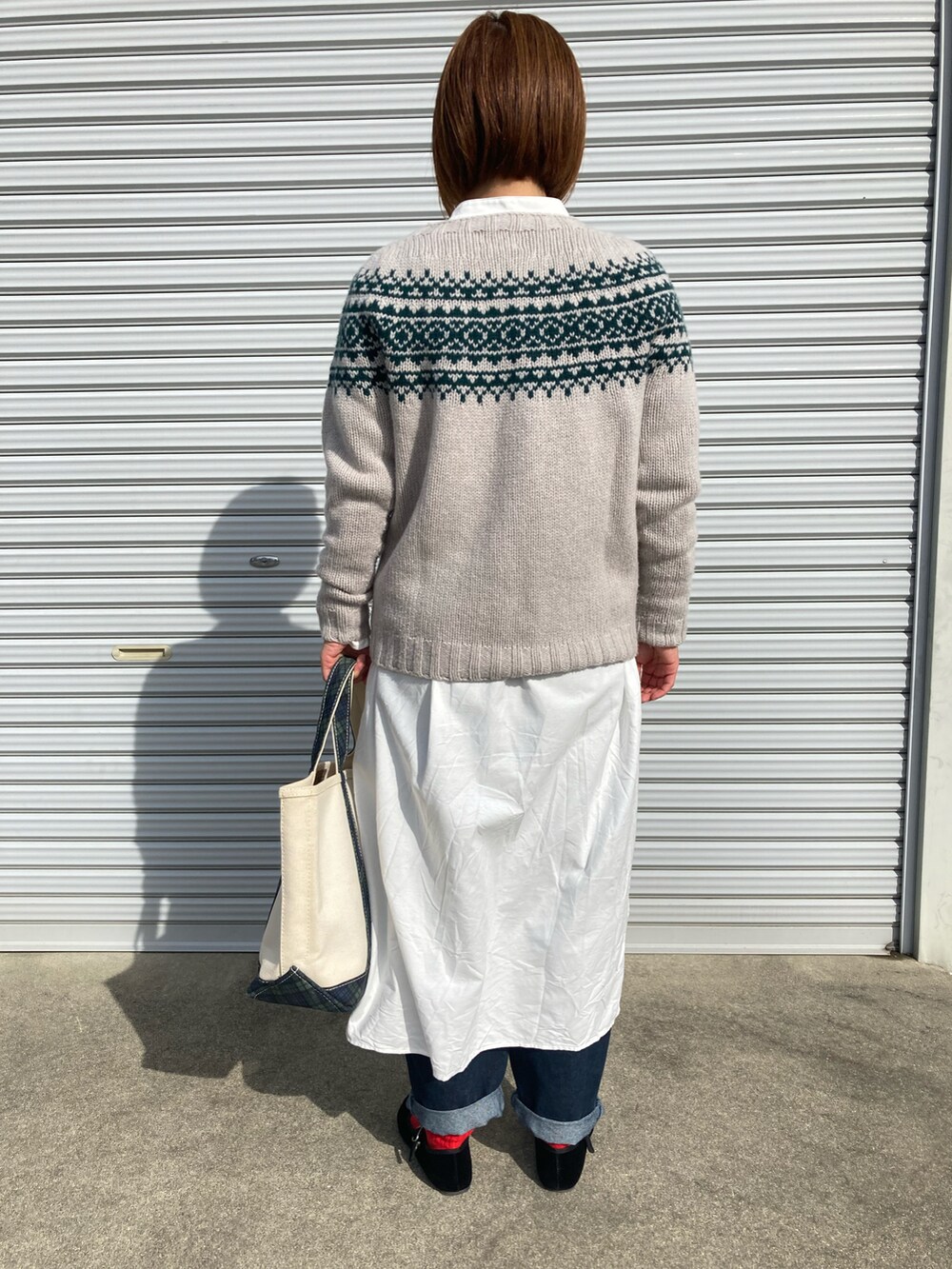 「カジュアルコーデ、差し色、無印良品、ノルディック柄、Bshop、シャツワンピース、SVEC(SVEC)、カンフーシューズ、エルエルビーン、FUDGE」｜「Morris & Sonsの【MORRIS＆SONS】ジーロンラム ノルディックセーター WOMEN（ニット/セーター、ベージュ系）」を使った、puuuupiiii2720さん（レディース・158cm）の冬コーディネートの3枚目の写真