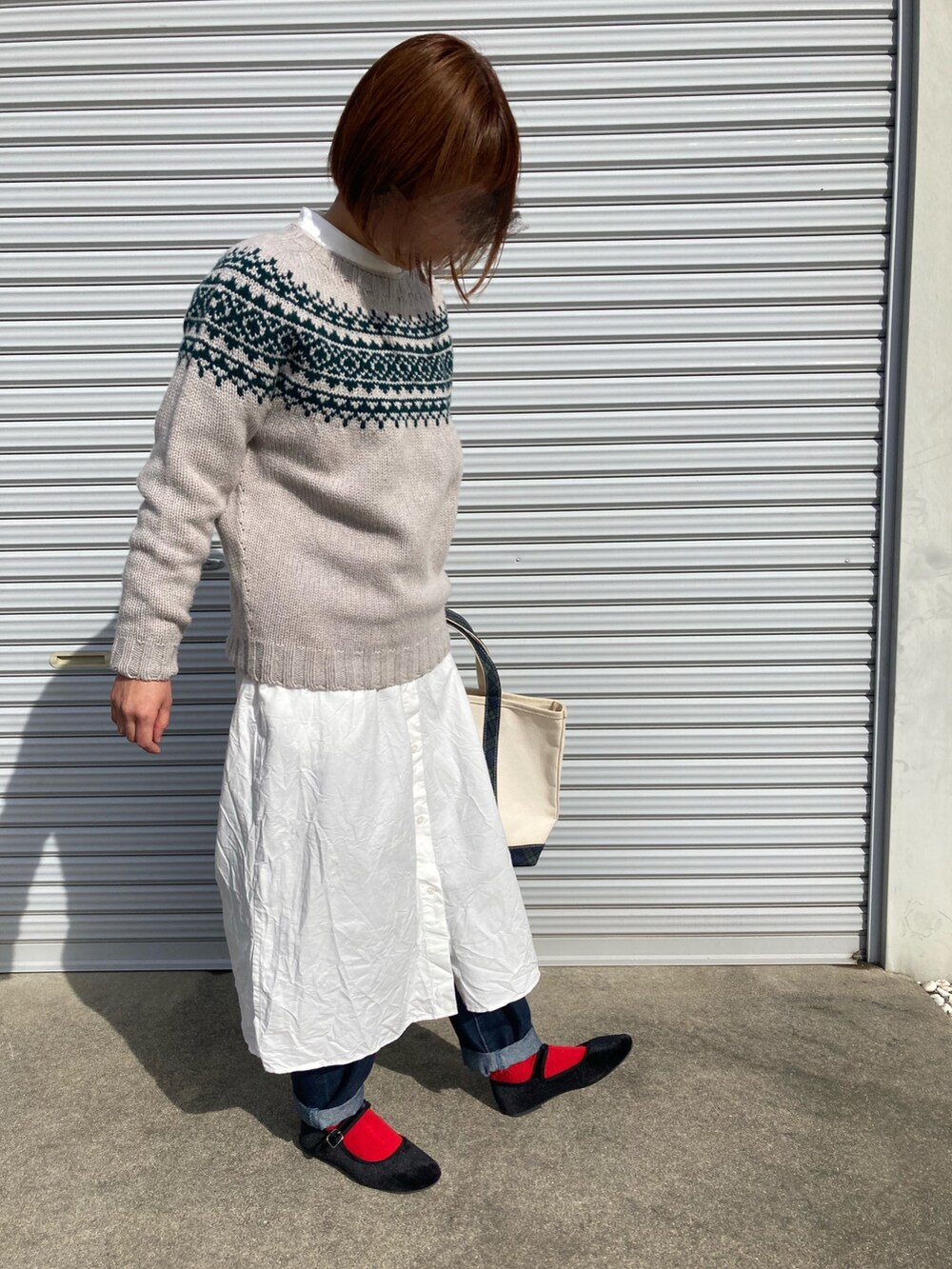 「カジュアルコーデ、差し色、無印良品、ノルディック柄、Bshop、シャツワンピース、SVEC(SVEC)、カンフーシューズ、エルエルビーン、FUDGE」｜「Morris & Sonsの【MORRIS＆SONS】ジーロンラム ノルディックセーター WOMEN（ニット/セーター、ベージュ系）」を使った、puuuupiiii2720さん（レディース・158cm）の冬コーディネートの2枚目の写真