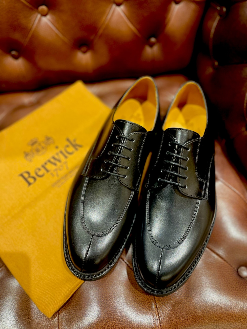 Berwick バーウィック Uチップ 6823 ヴィブラム ソールを使った人気