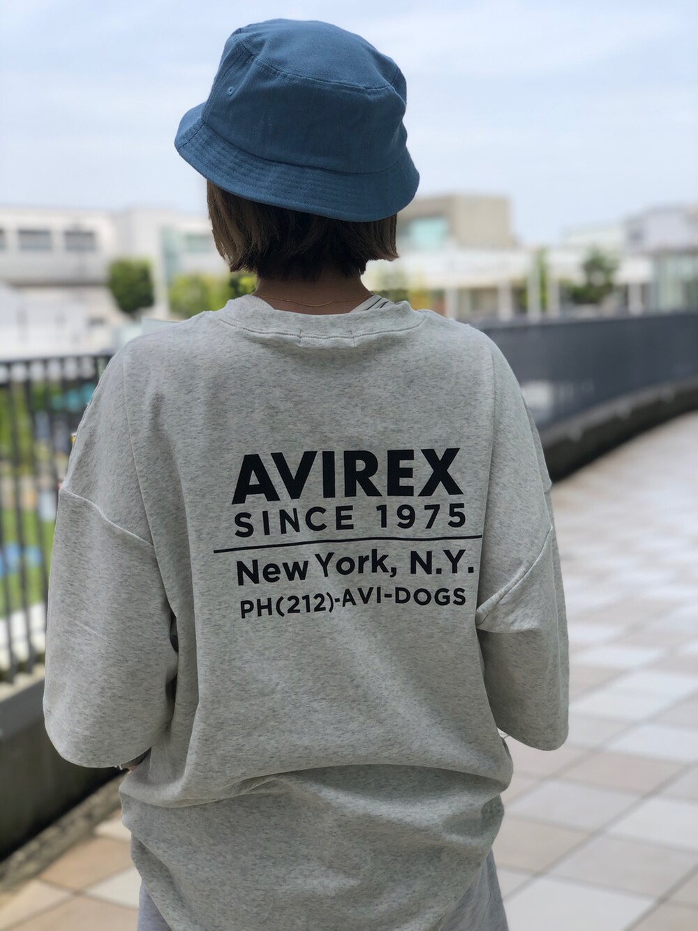 「ベレー帽、カモフラ、ショートパンツ、AVIREX、迷彩、休日スタイル、ハンチング、アビレックス、夏コーデ、AVIREXBelle」｜「AVIREXのHUNTING / ハンチング（ハンチング/ベレー帽、ブラック系）」を使った、mihotakematsuさん（レディース・156cm）の夏コーディネートの3枚目の写真