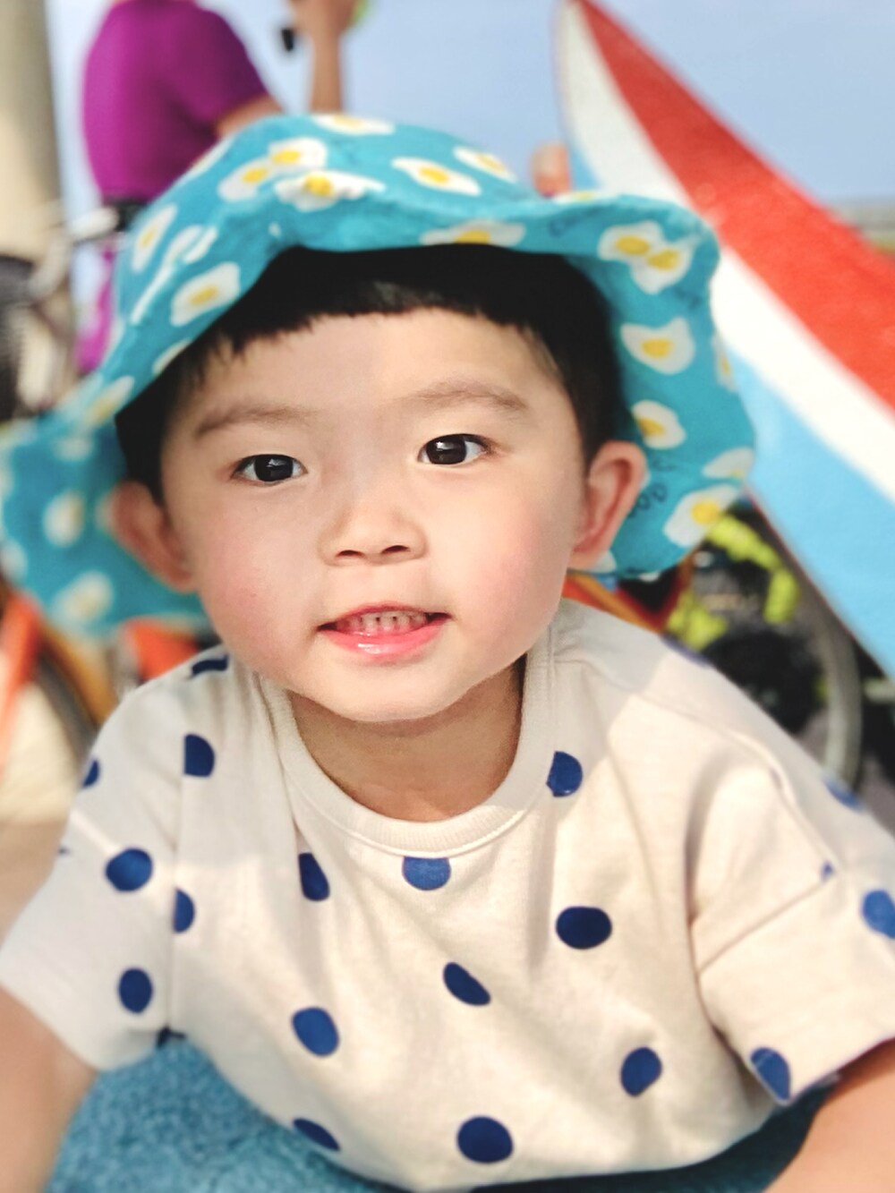 「family、夏、ootd、休閒、日系休闲、GAP、GENTLE MONSTER、weardaily」｜「MUJI Laboのアイテム（Tシャツ/カットソー、その他）」を使った、Val Chenさん（キッズ・90cm）の夏コーディネートの2枚目の写真
