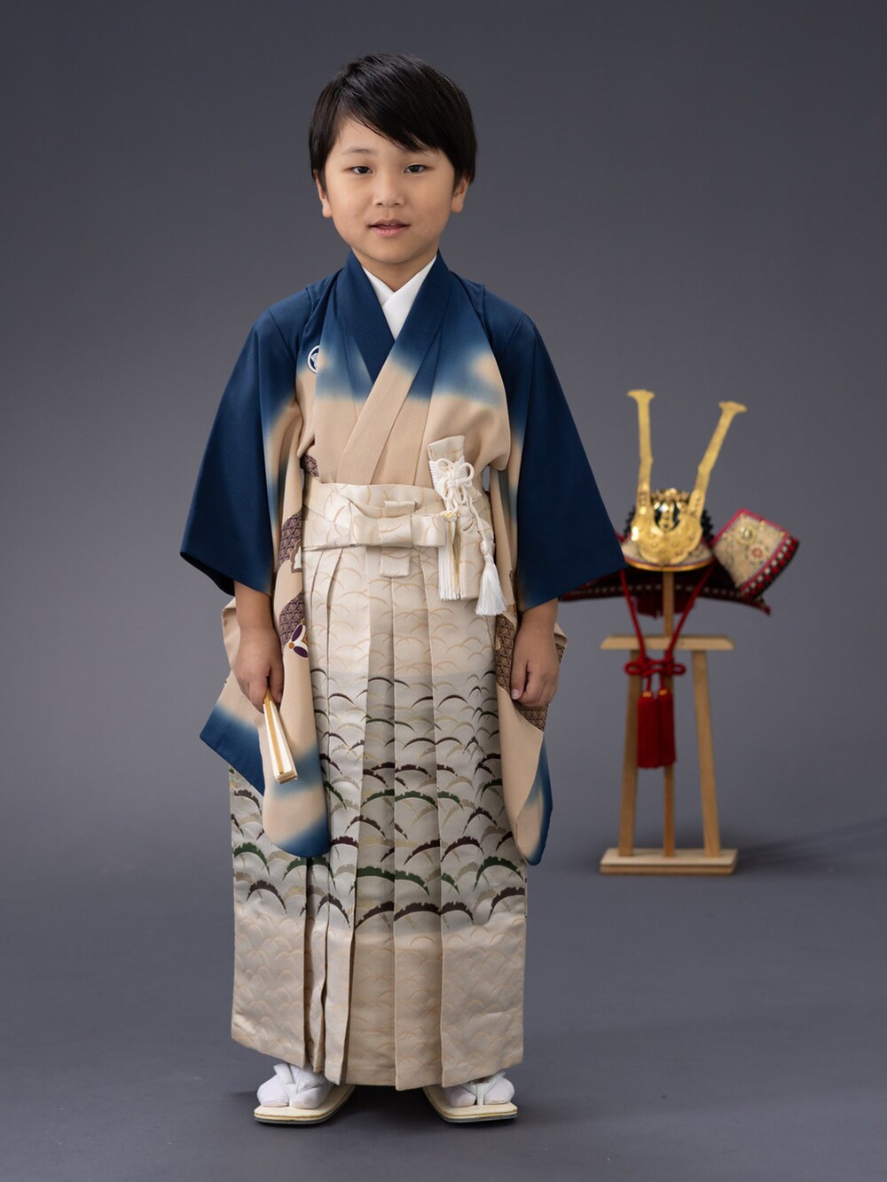 「七五三、七五三前撮り、七五三３歳、キッズコーデ、キッズファッション、着物、着物コーデ、フォーマル、フォーマル/セレモニー、女の子、男の子」｜「松坂屋のアイテム（着物、イエロー系）」を使った、MIKAさん（骨格ナチュラル・キッズ・90cm）の秋コーディネートの2枚目の写真