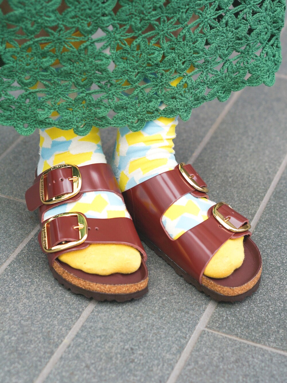「BIRKENSTOCKの22SS新作■ARIZONA/アリゾナ ビッグバックル パテント HEX (WOMEN)（サンダル、ブラウン系）」を使った、amu.さん（レディース・150cm）の春コーディネートの2枚目の写真