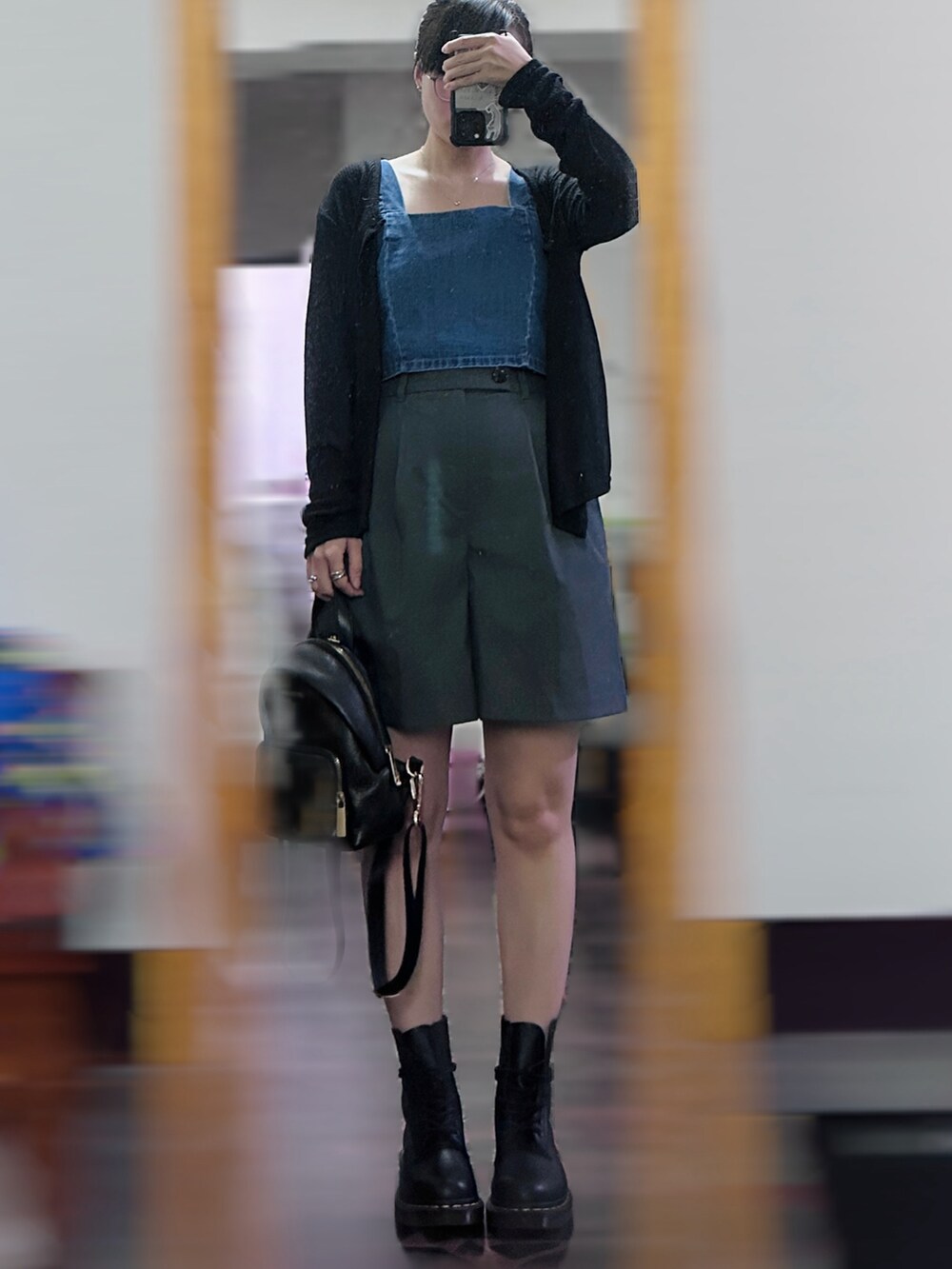 「單寧、夏天、GU、Dr.Martens、夏コーデ」｜「NU Vの2023-09 s $177（その他トップス、ブルー系）」を使った、c.s.y.さん（レディース・154cm）の夏コーディネートの2枚目の写真