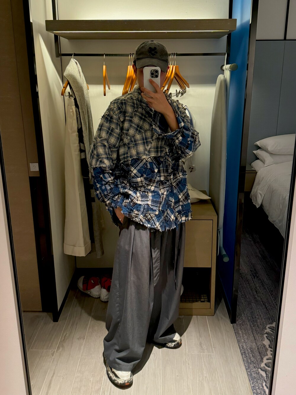 「GREG LAURENのアイテム（ジャケット/アウター、ブルー系）」を使った、CMPさん（メンズ・174cm）の冬コーディネートの2枚目の写真