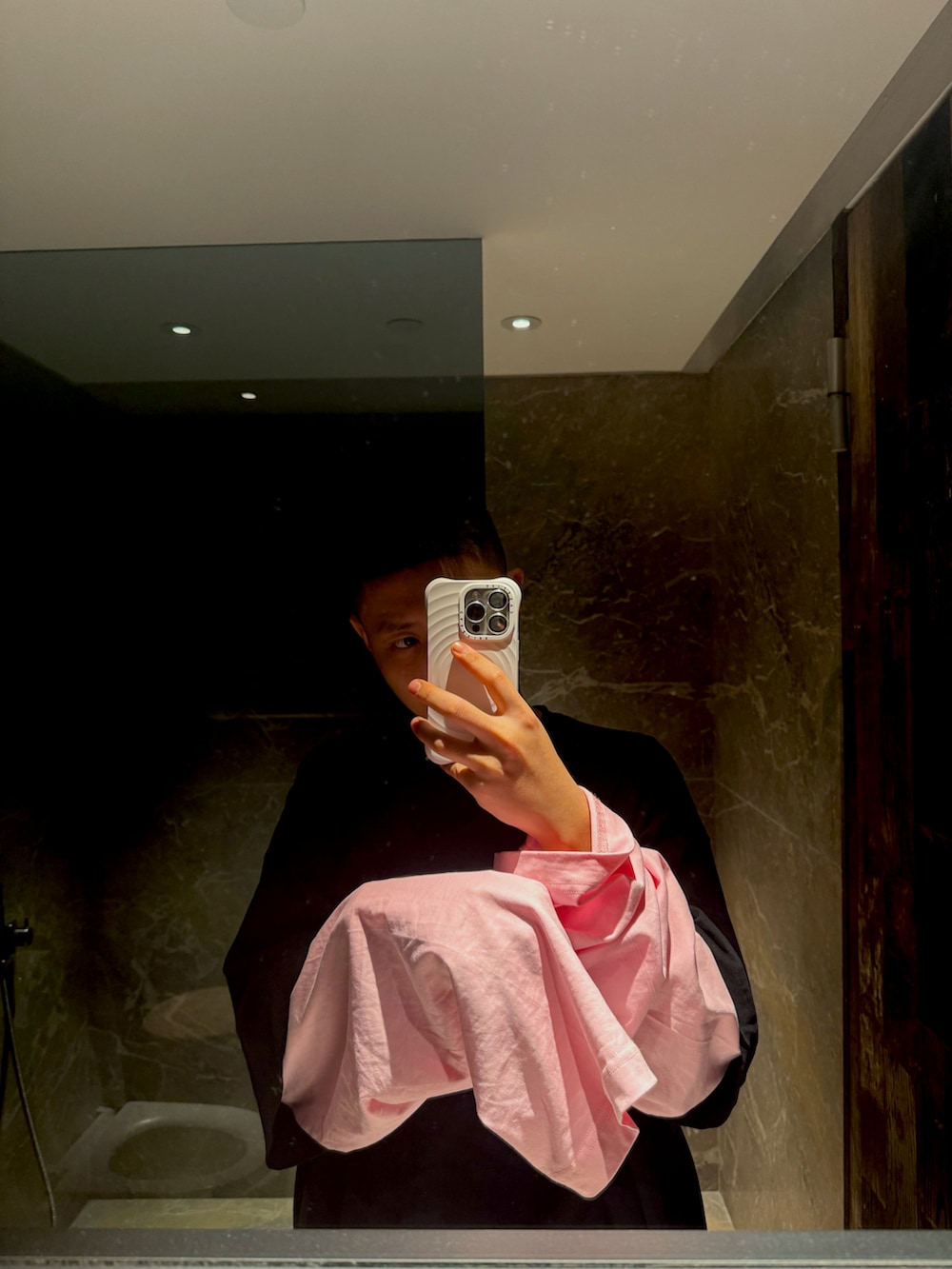 「BALENCIAGAのアイテム（帽子、その他）」を使った、CMPさん（メンズ・174cm）の冬コーディネートの4枚目の写真